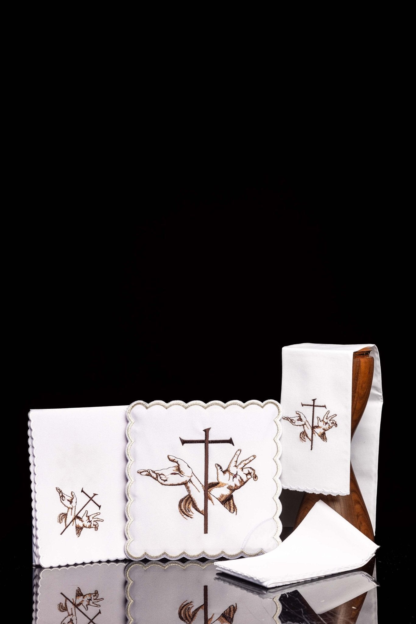 Chalice Linens with The Franciscans symbol KK/022 - CHASUBLES.COM