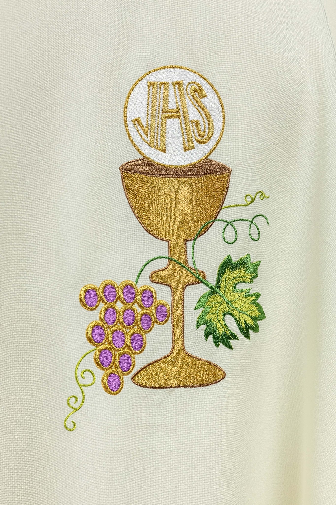 Chasuble Chalice Cross and Grapes in ecru KOR/208/05/12 ECRU - HAFTINAUSA.COM