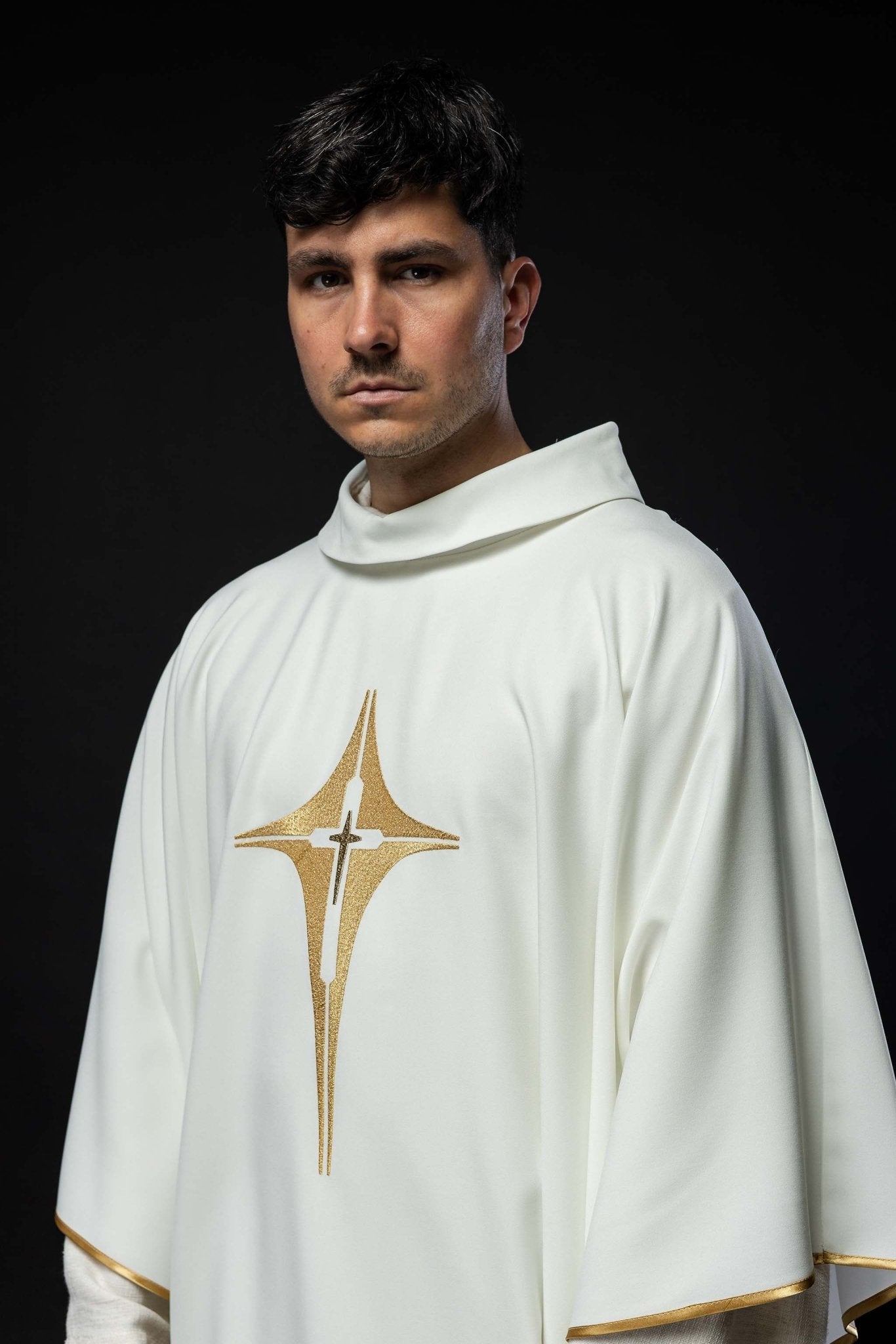 Chasuble embroidered with cross pattern in ecru KOR/002/05/12 ECRU - HAFTINAUSA.COM