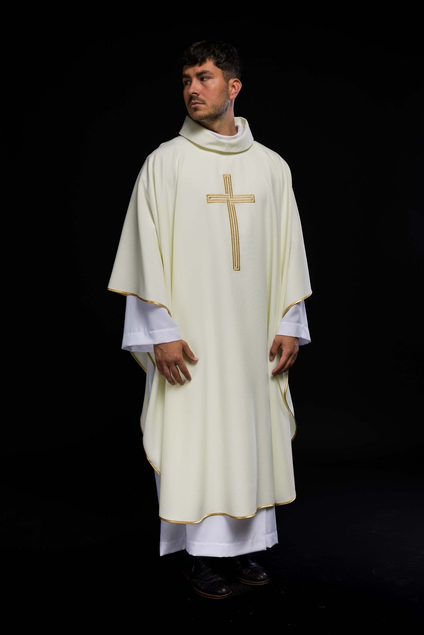 Chasuble embroidered with ecru Cross KOR/018/05/12 ECRU - HAFTINAUSA.COM