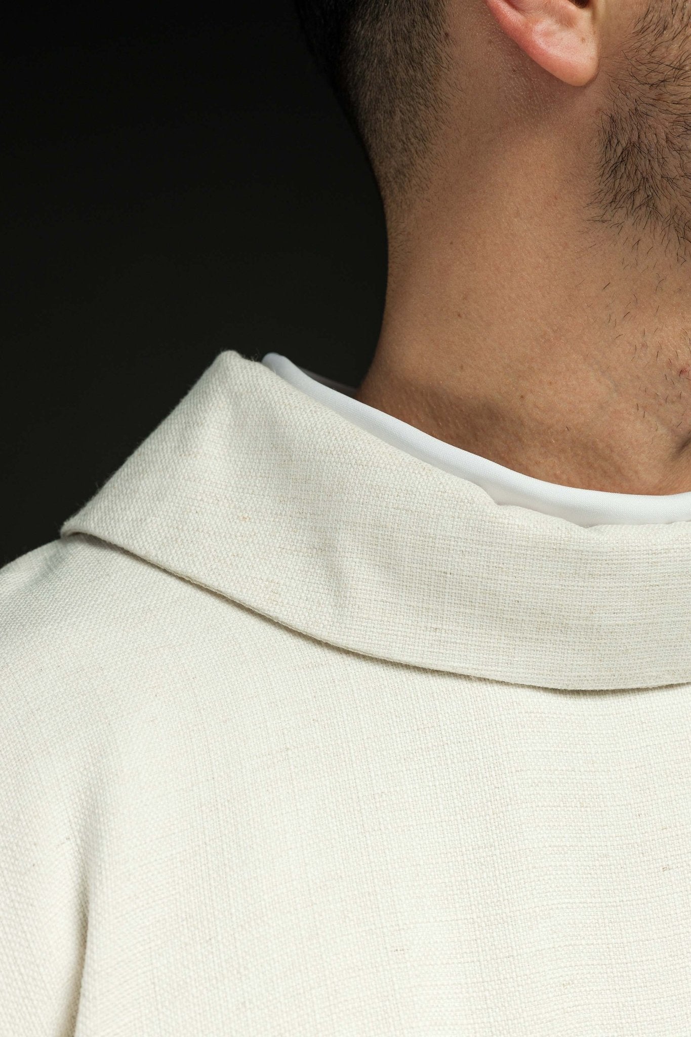 Chasuble embroidered with Lamb symbol in ecru KDT/7049/05/49 ECRU - CHASUBLES.COM