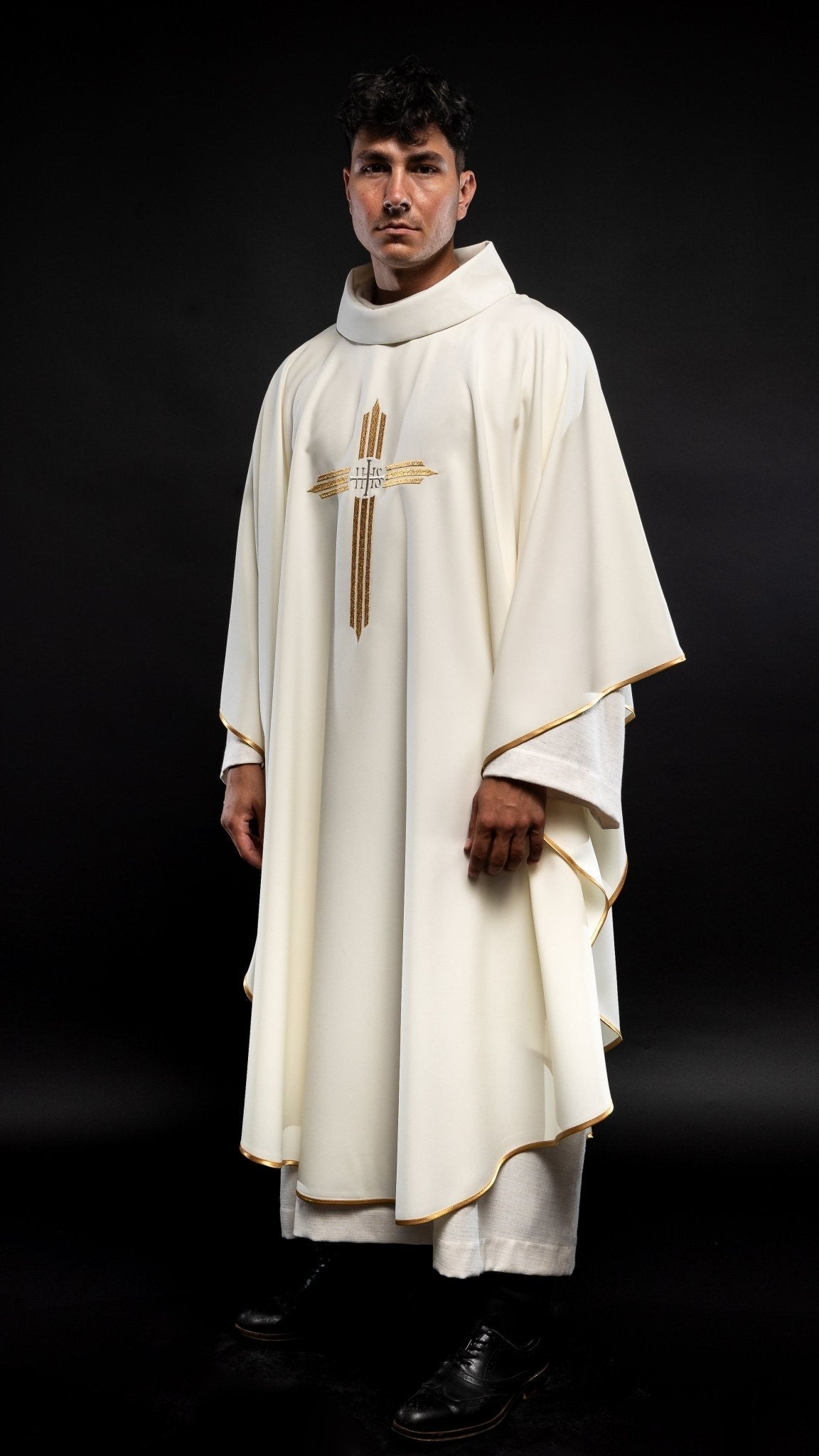 Chasuble embroidered with the symbol of Cross IHS KOR/017/05/12 ECRU - HAFTINAUSA.COM