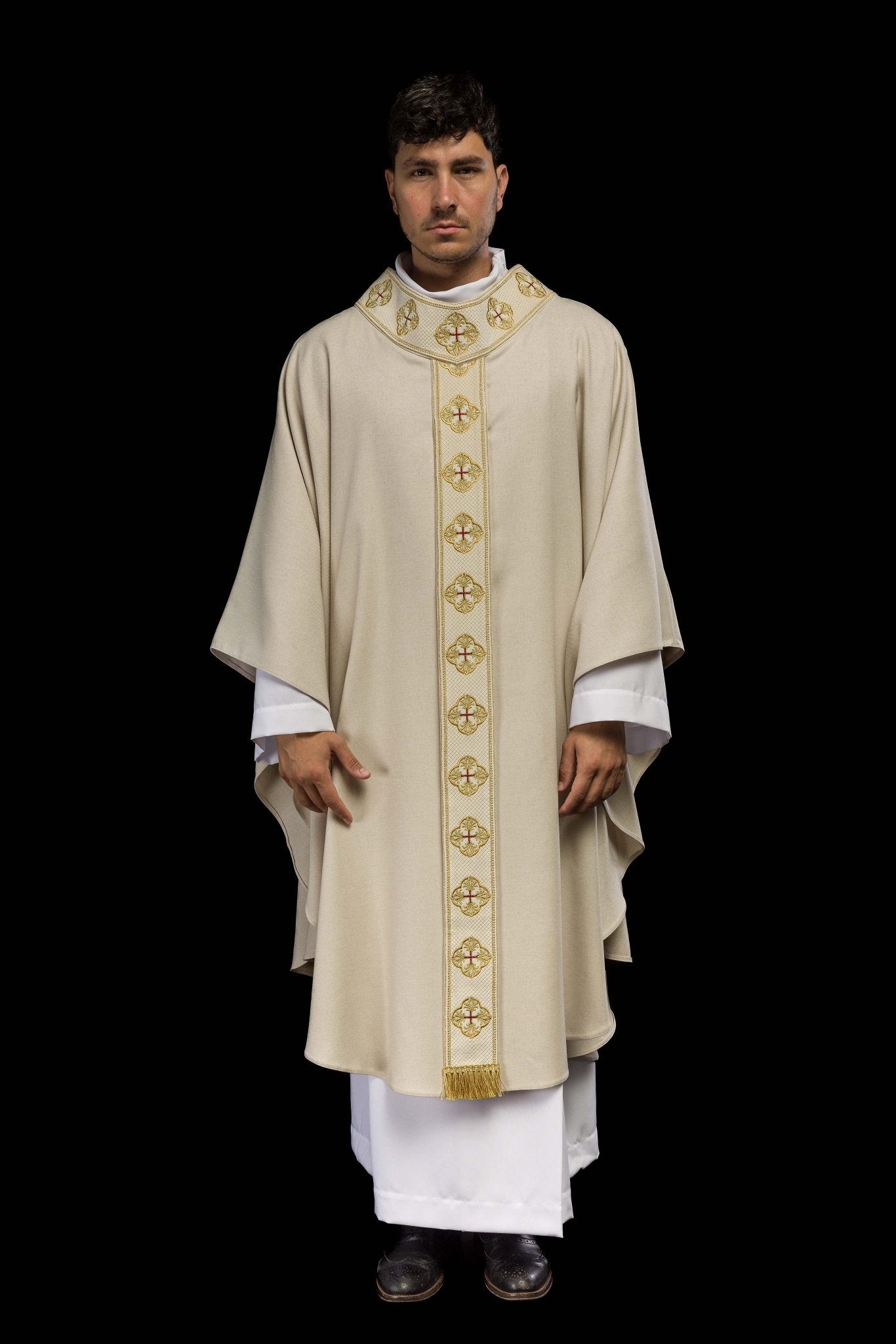 Chasuble in ecru color with embroidered belt and collar in crosses S-7069-05-70 - CHASUBLES.COM