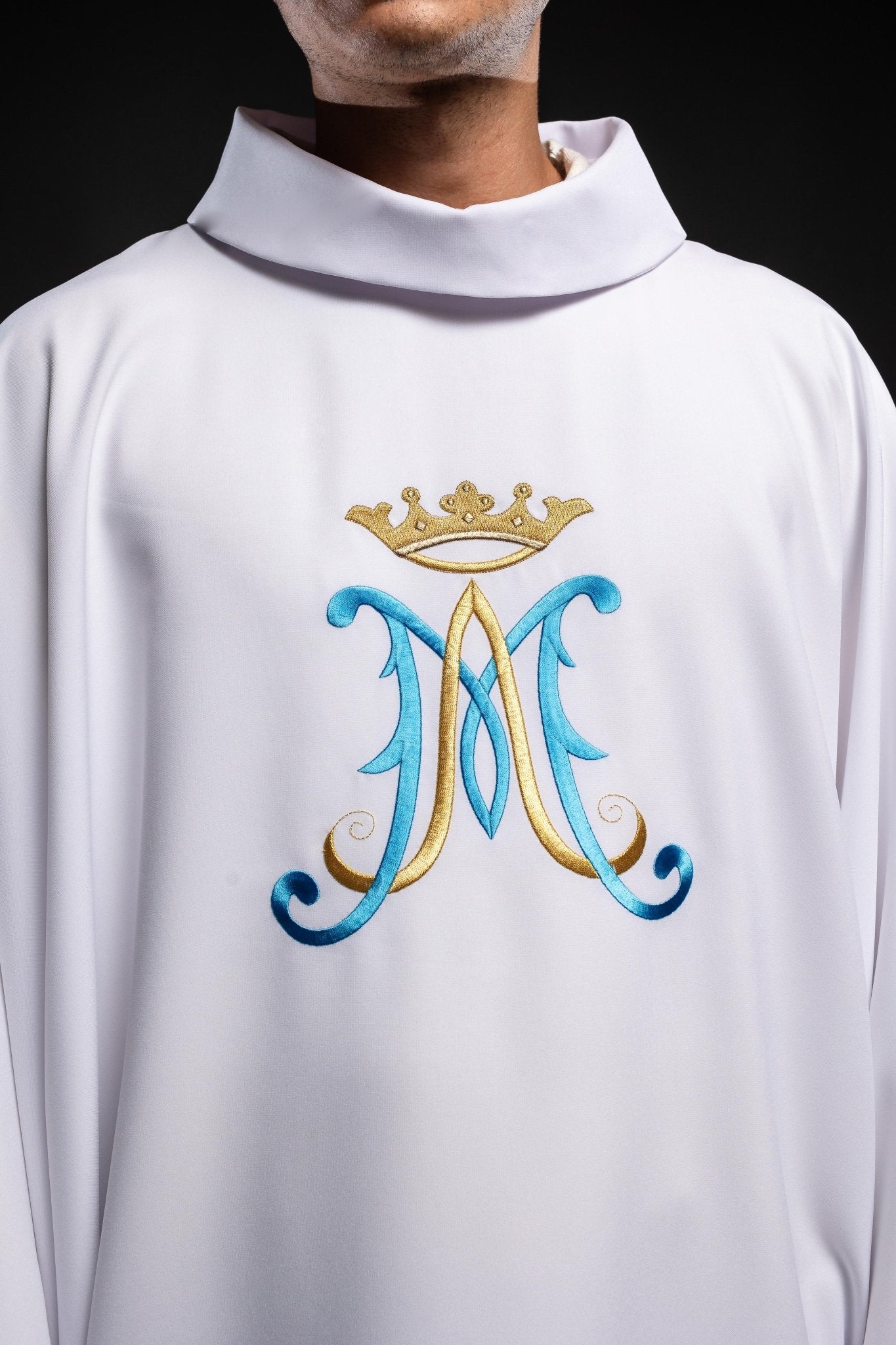 Chasuble in ecru with cross embroidery KOR/090/04/12 BIAŁY - HAFTINAUSA.COM