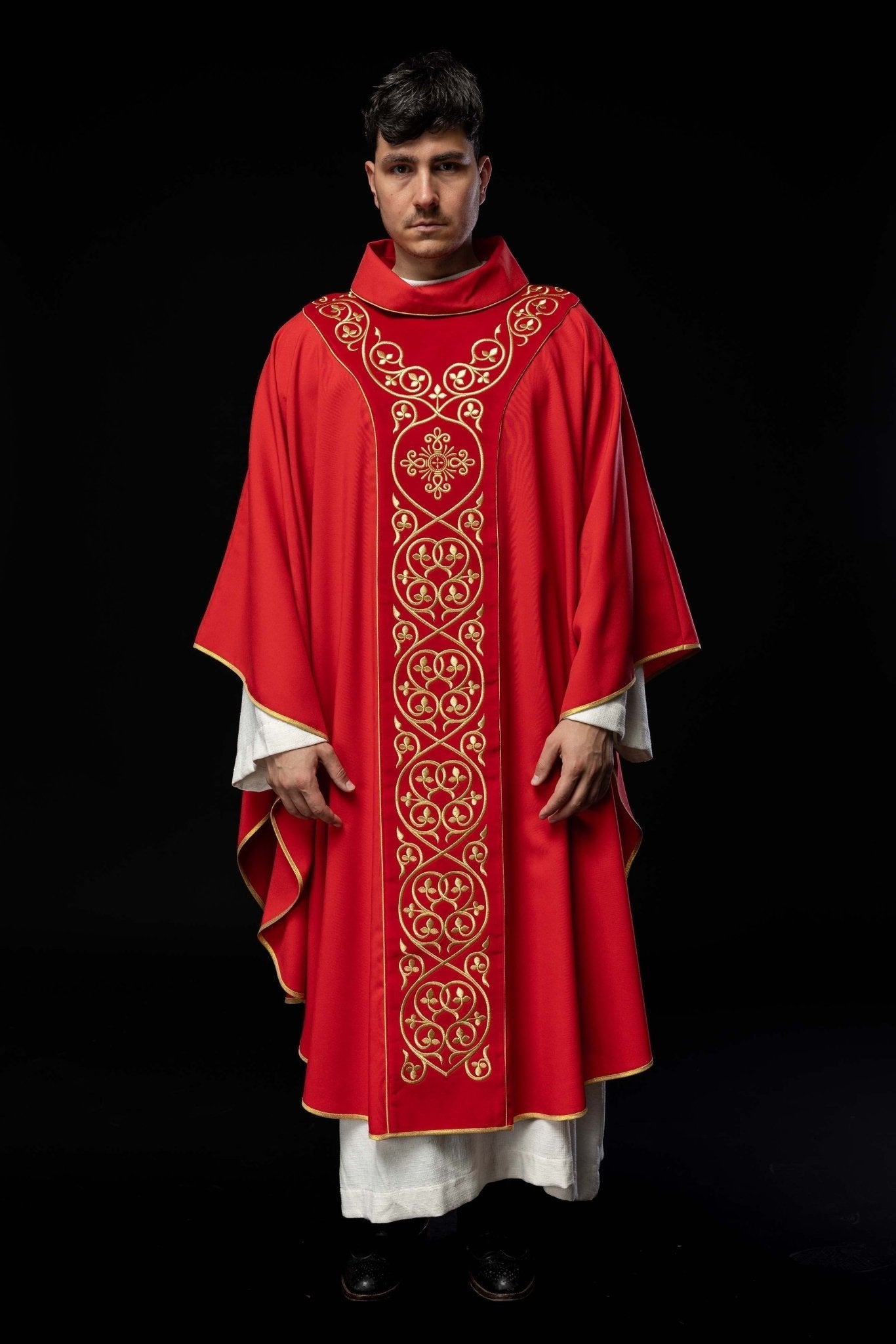 Chasuble made from soft touch red velvet fabric KOR/169/02 - HAFTINAUSA.COM