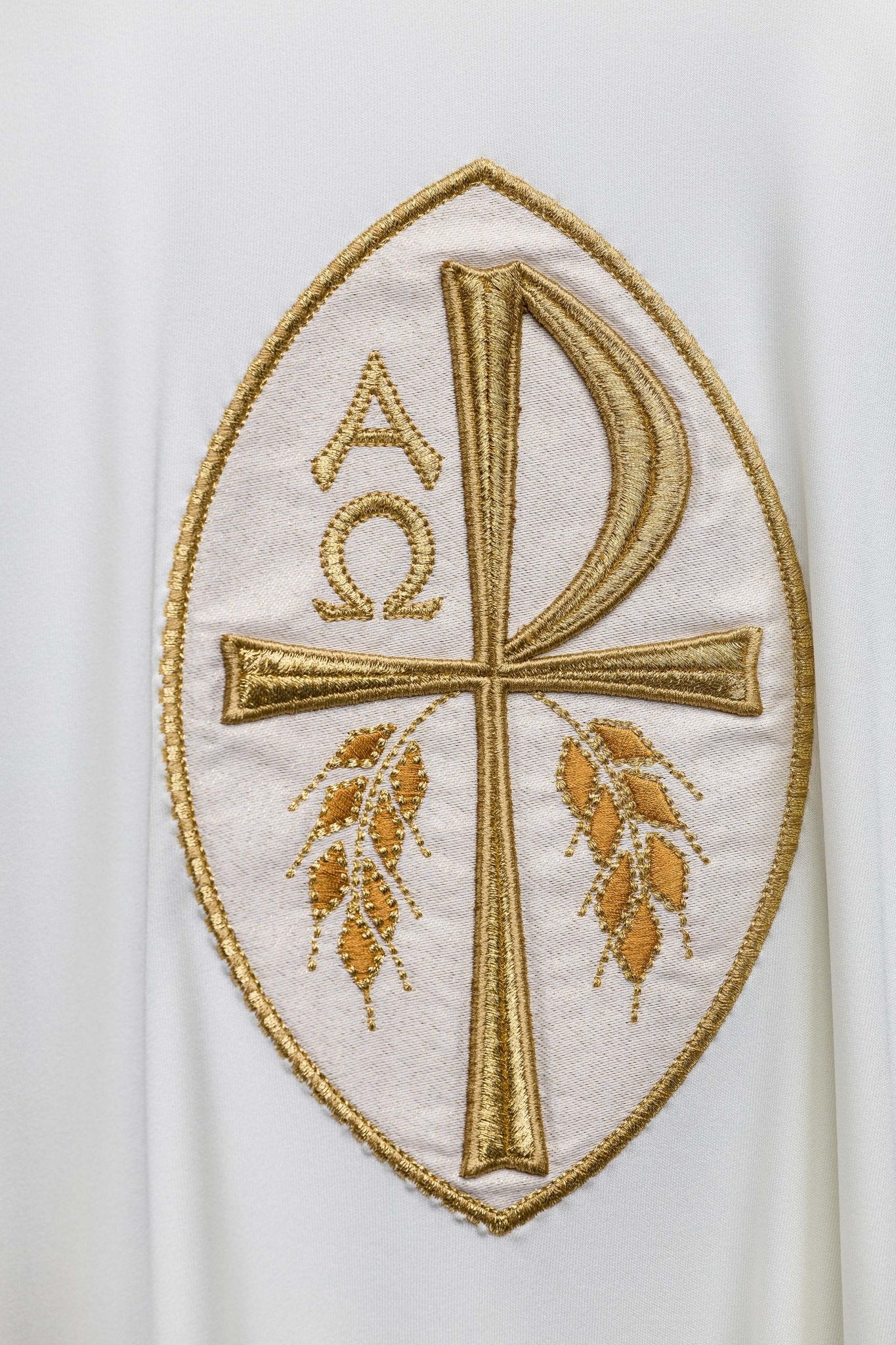 Chasuble made of breathing SACROLITE texture KOR/387/05/78 - CHASUBLES.COM
