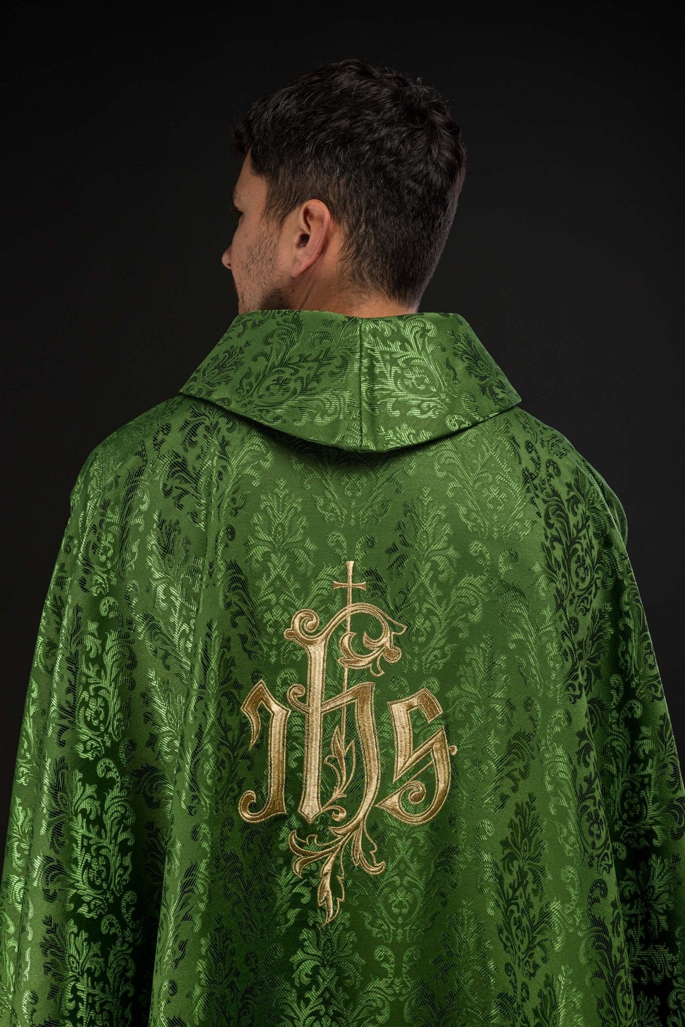 Chasuble made of green floral ornamental texture with classic IHS LE/7032/01 - CHASUBLES.COM