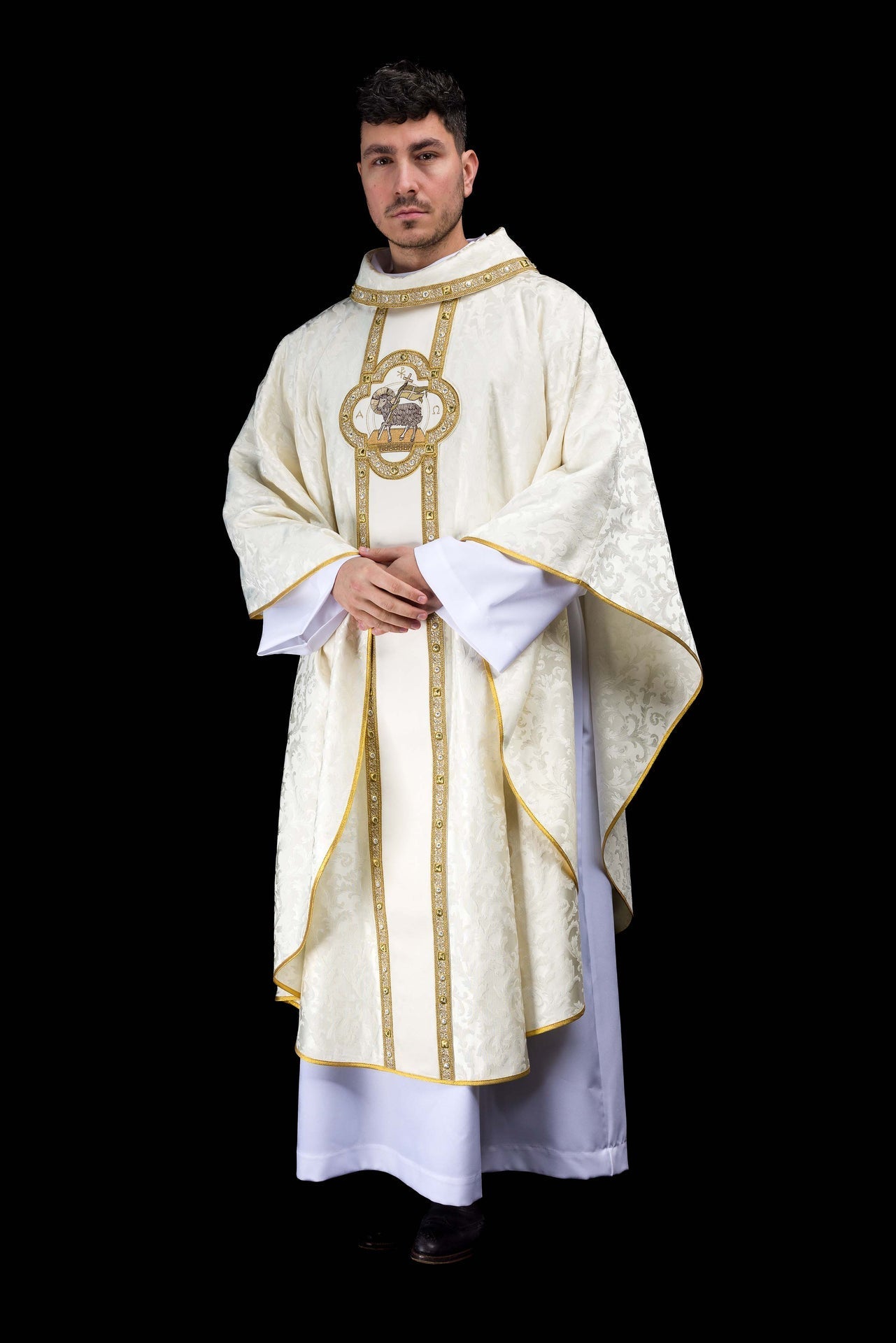 Chasuble with cincture and embroidered Easter Lamb on jacquard fabric S-7172-05-88 - CHASUBLES.COM