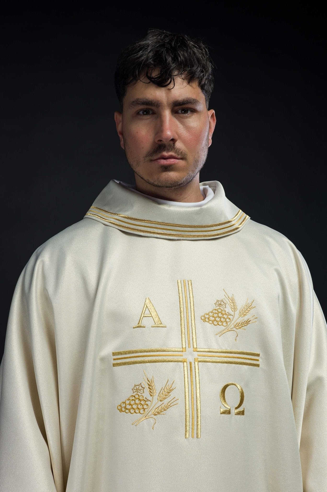 Chasuble with embroidered cross and motifs of Alpha and Omega and ears in ecru color S - 7053 - 05 - 54 - HAFTINAUSA.COM