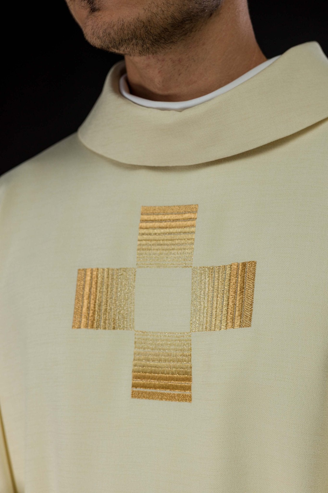 Chasuble with embroidered Crosses in ecru HA7011-05 ECRU - CHASUBLES.COM