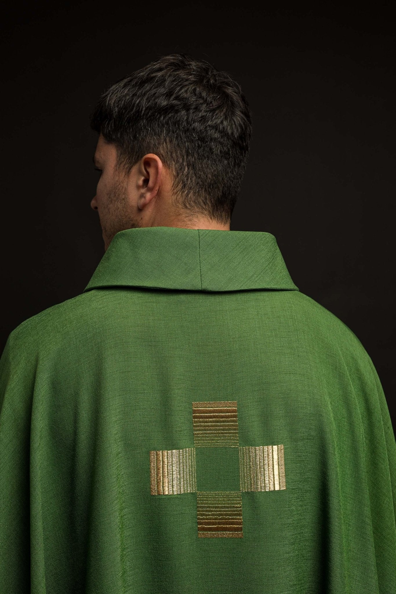 Chasuble with embroidered Crosses in green HA7011-01 ZIELONY - CHASUBLES.COM