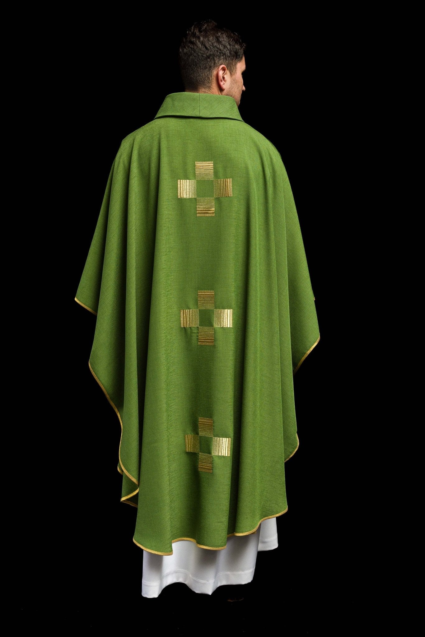 Chasuble with embroidered Crosses in green HA7011-01 ZIELONY - CHASUBLES.COM