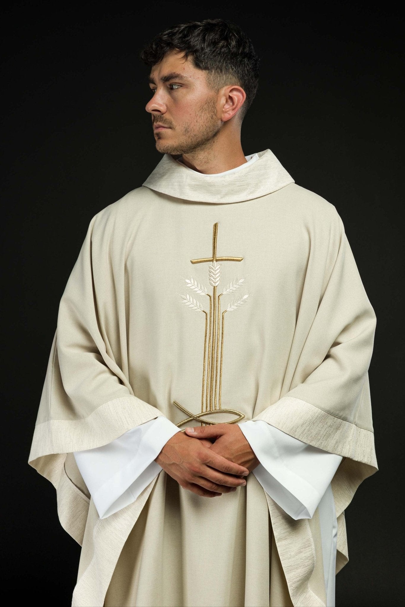Chasuble with motif of cross, ears and fish S-7063-05-70 - CHASUBLES.COM