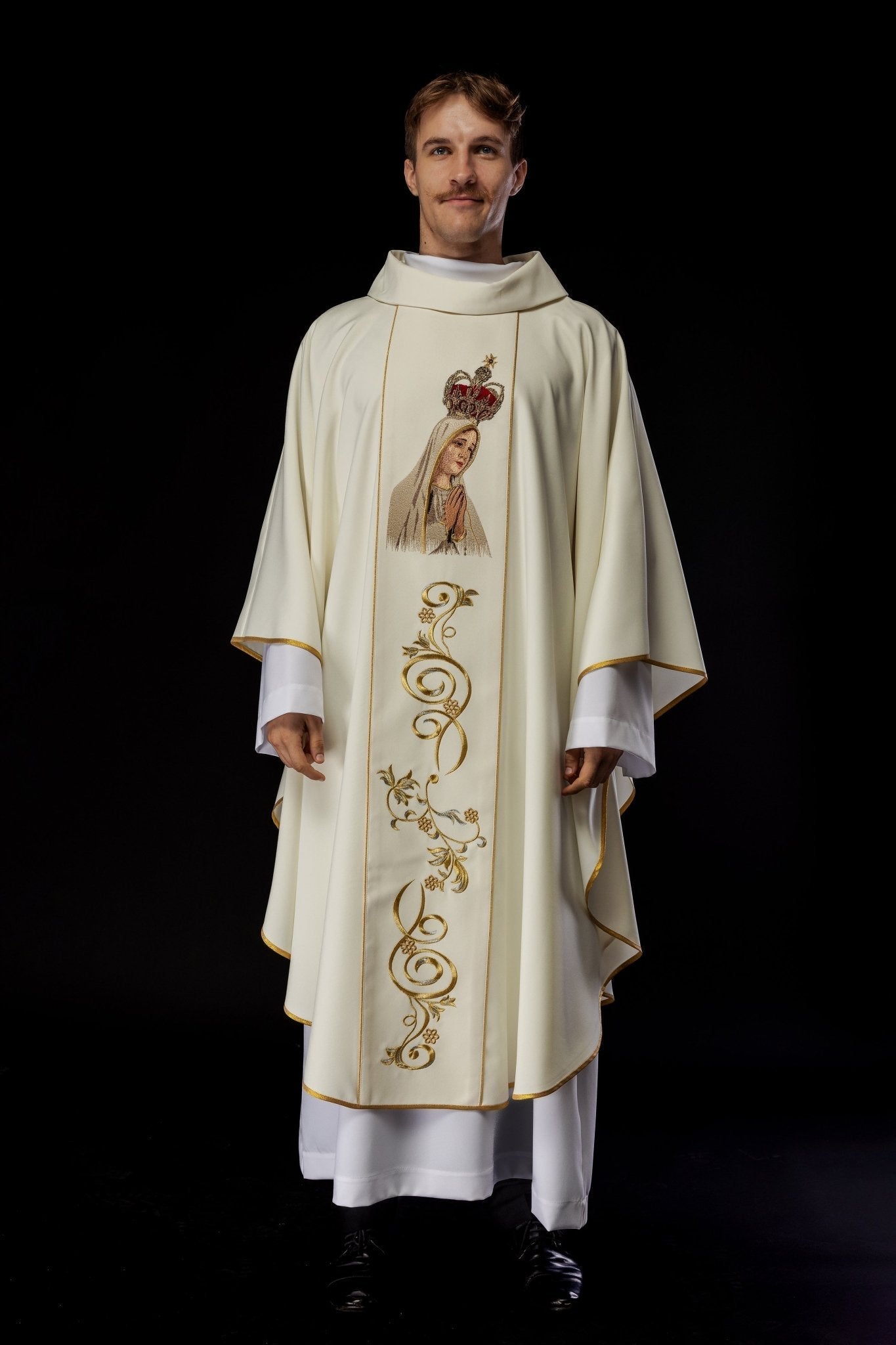 Chasuble with Our Lady of Fatima embroidery KOW2/005/05/01 - HAFTINAUSA.COM