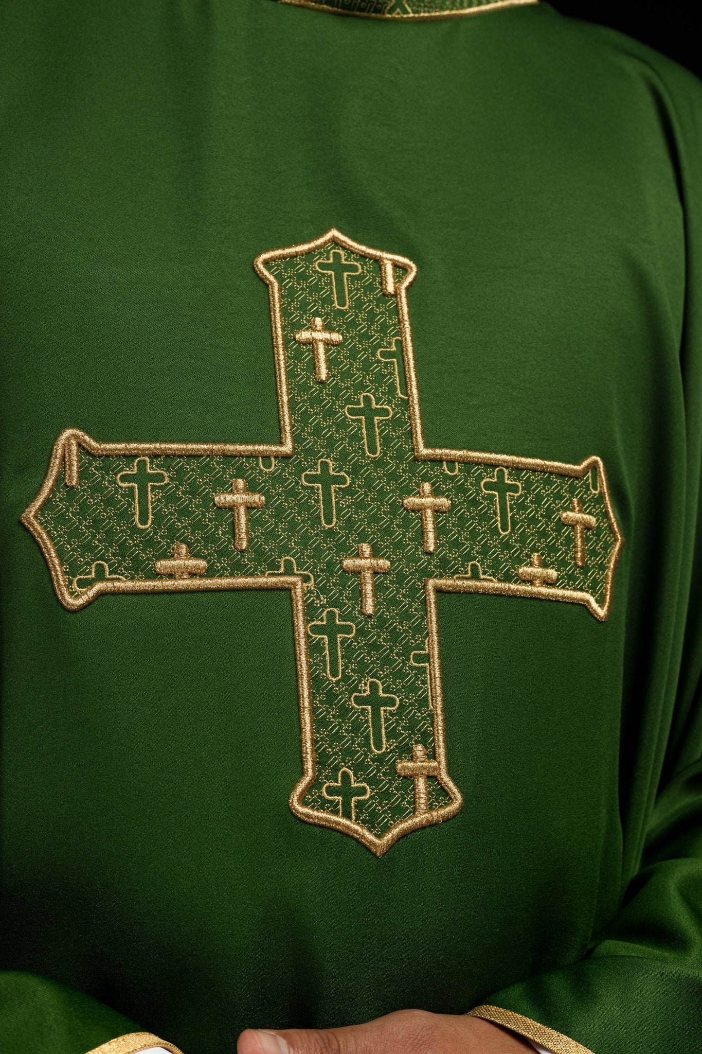 Chasuble with richly embroidered cross and collar in green S-7061-01-53 - CHASUBLES.COM