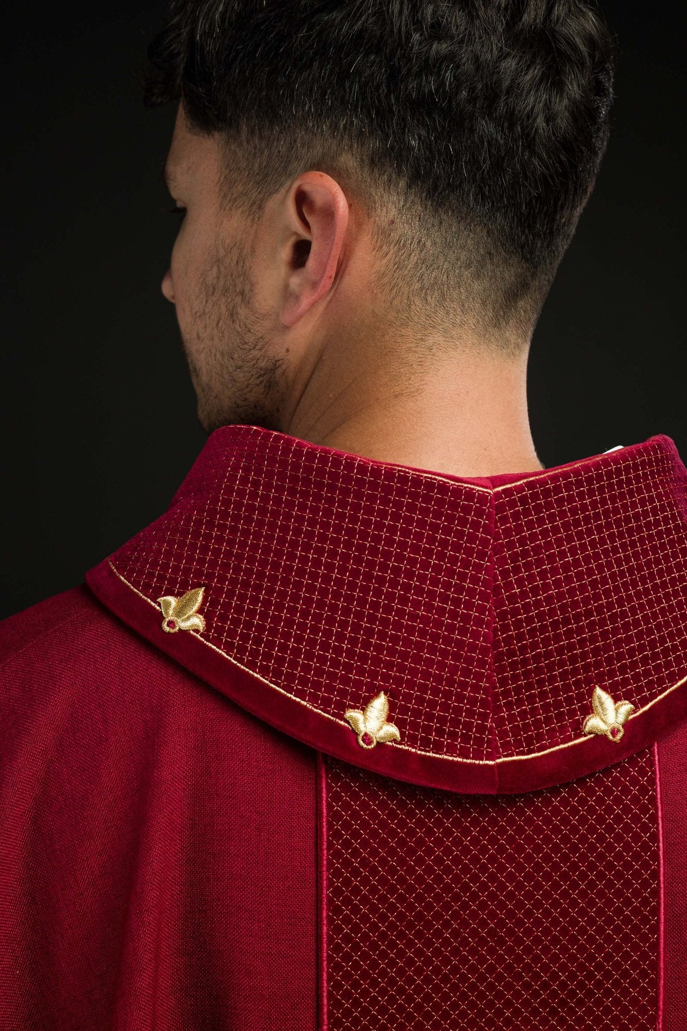 Chasuble with Velvet Red Band and Cross Embroidery LE/7030/02 - CHASUBLES.COM