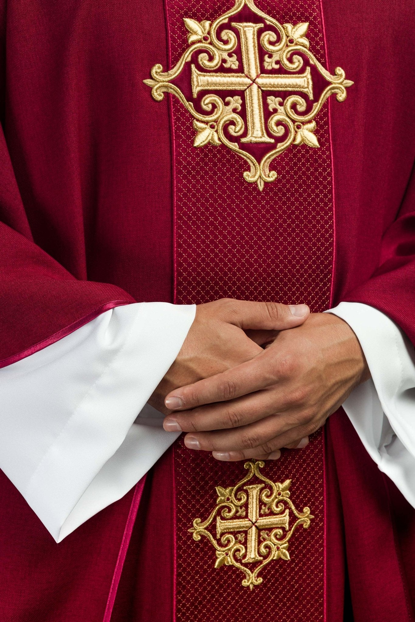 Chasuble with Velvet Red Band and Cross Embroidery LE/7030/02 - CHASUBLES.COM
