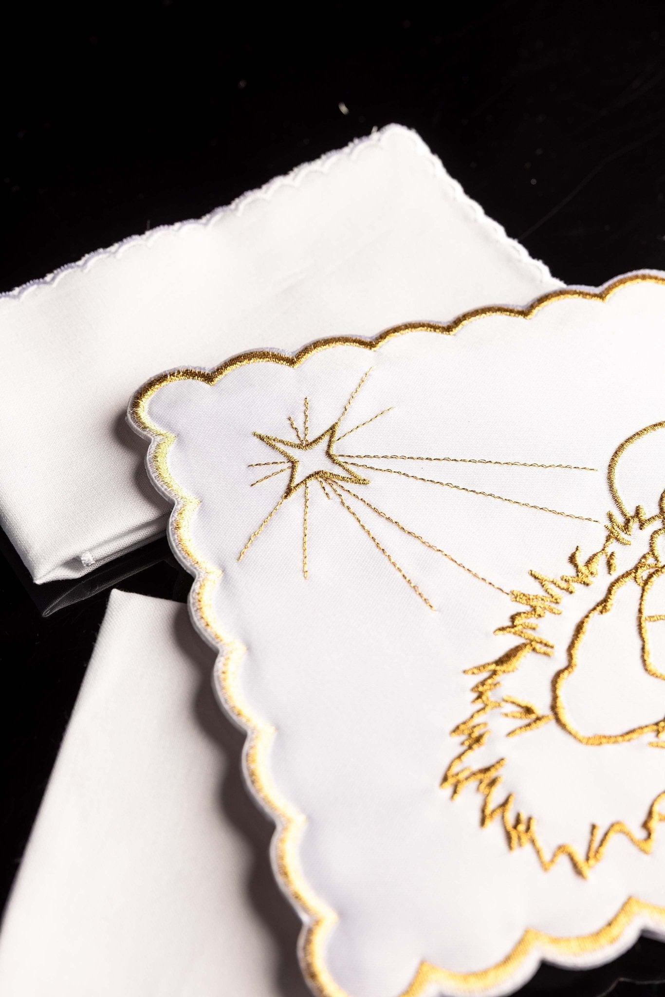 Christmas chalice linens set with embroidered Jesus child KK/124 - CHASUBLES.COM