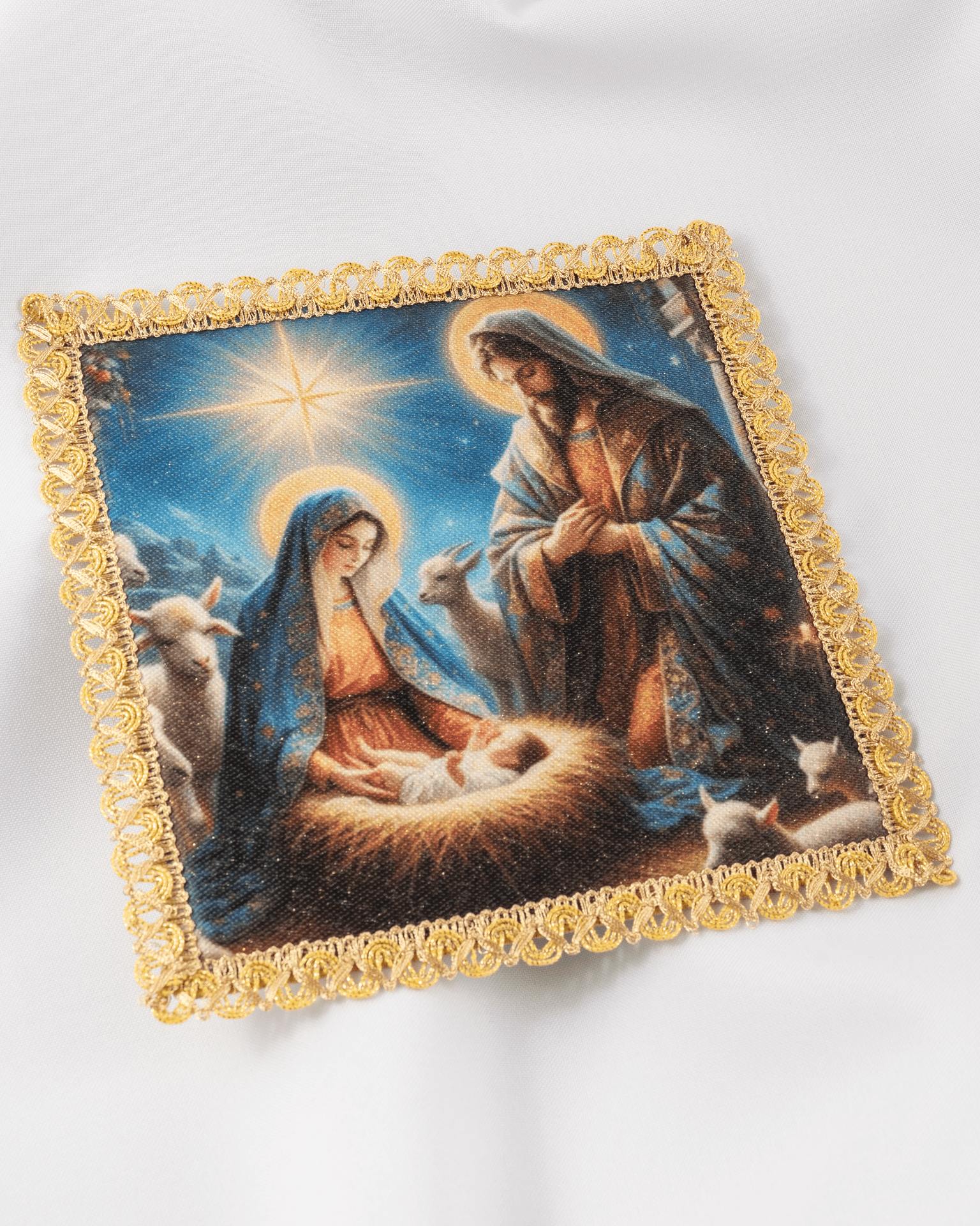 Christmas Pall with the Image of the Holy Family KDT/5567/S/5 18*18 - CHASUBLES.COM