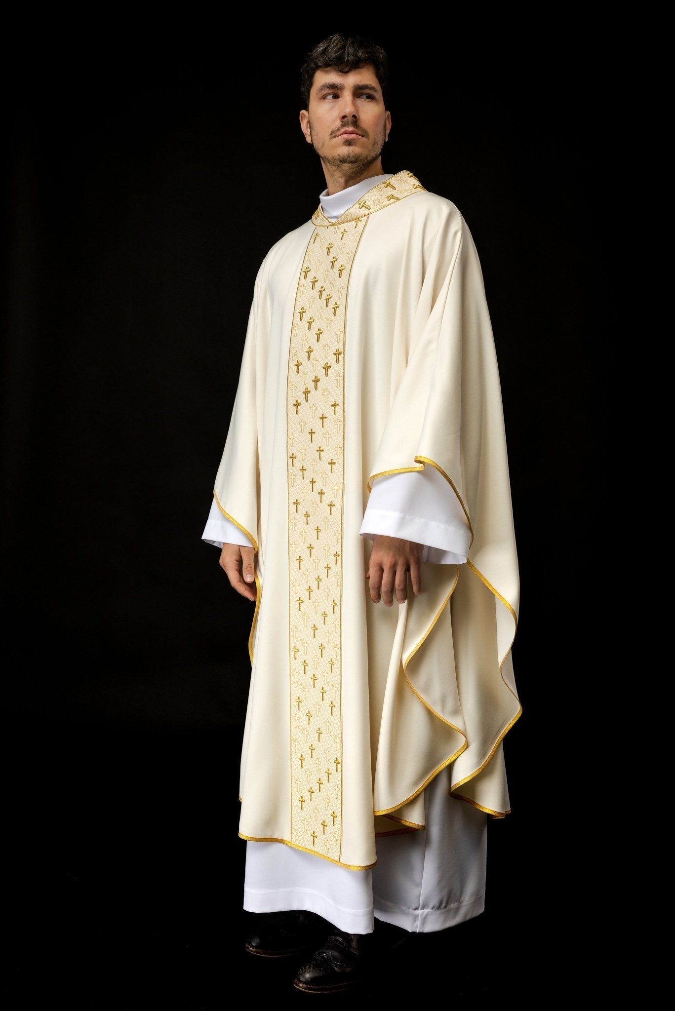 Cream liturgical chasuble with small gold crosses embroidery S - 7062 - 05 - 53 - HAFTINAUSA.COM