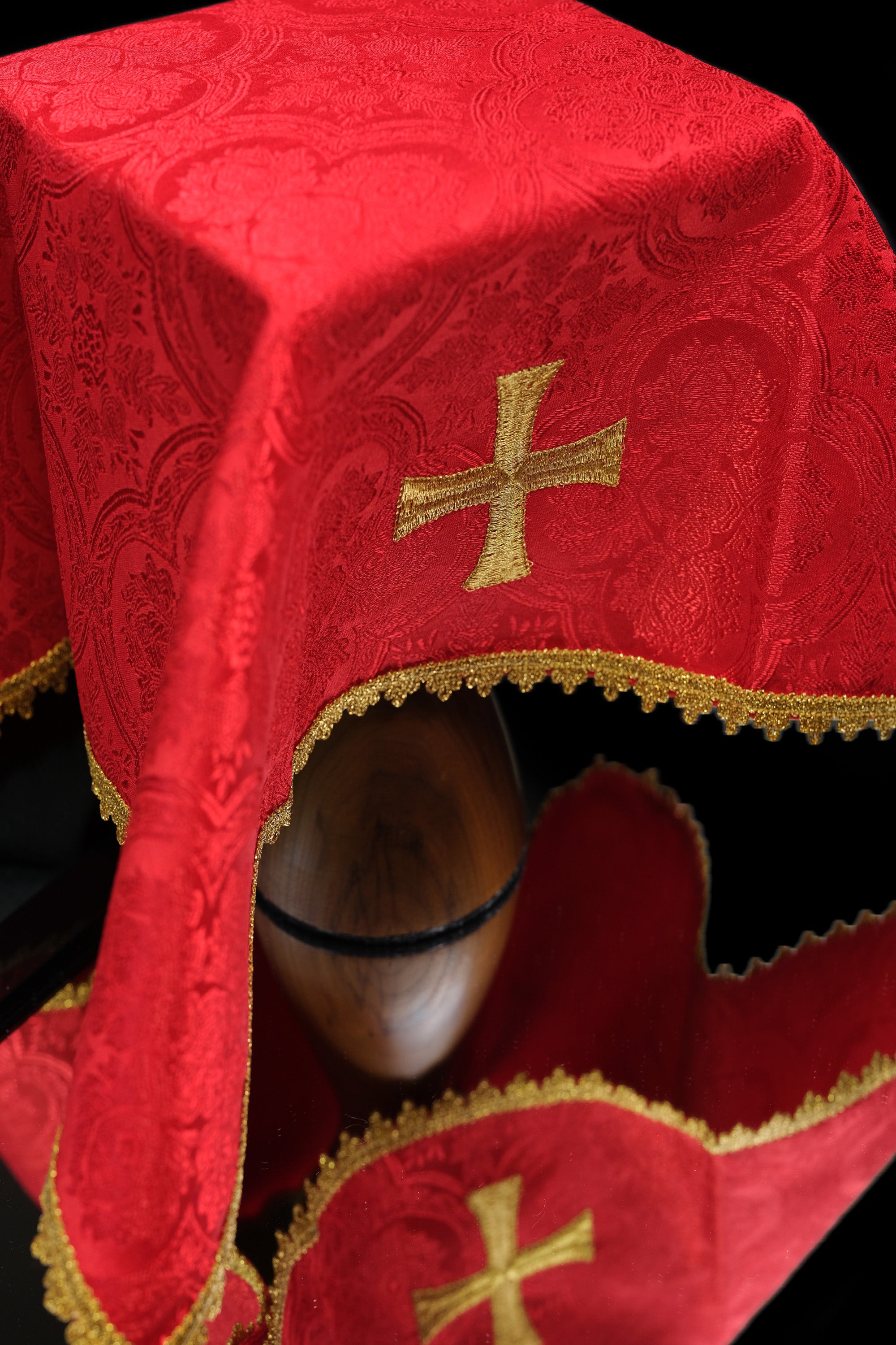 Set of jacquard chalice veils in four liturgical colors