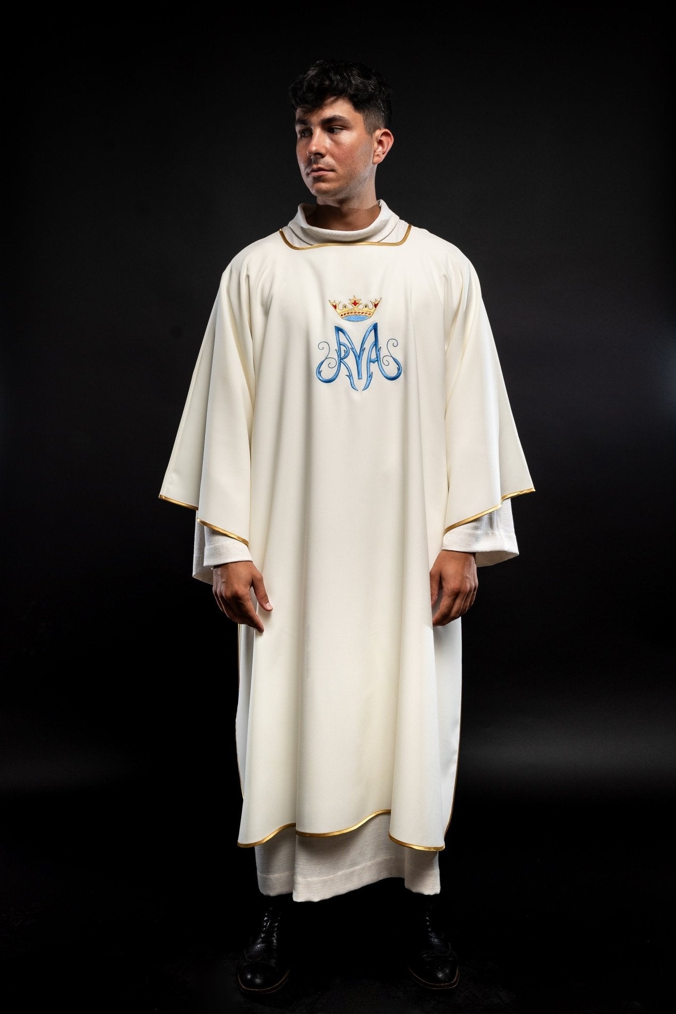 Dalmatic with Mary Motif Embroidery KDL/216/05/12/D - HAFTINAUSA.COM