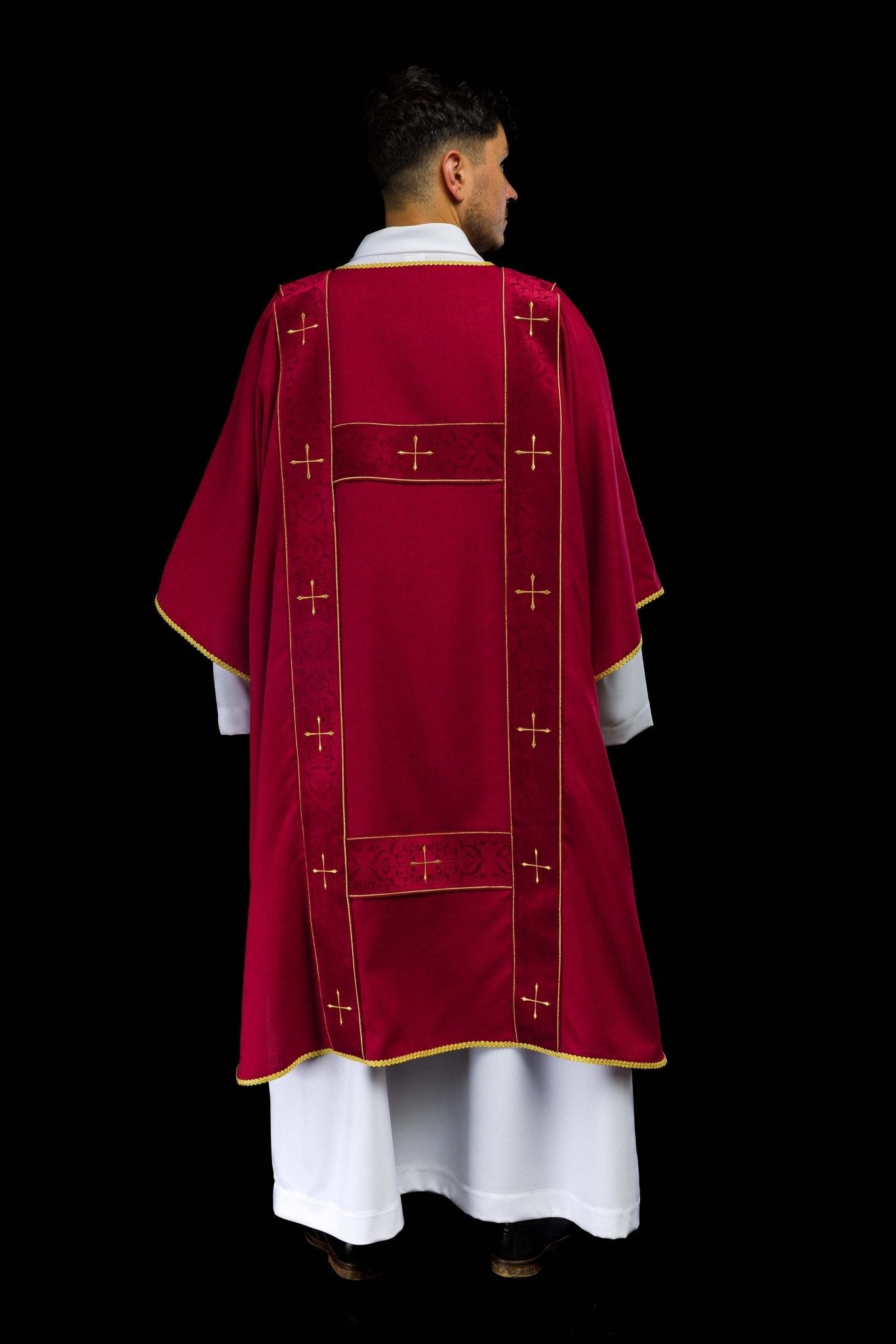 Dalmatic with velvet bands and embroidered golden crosses in red LE/1073/02/B - CHASUBLES.COM