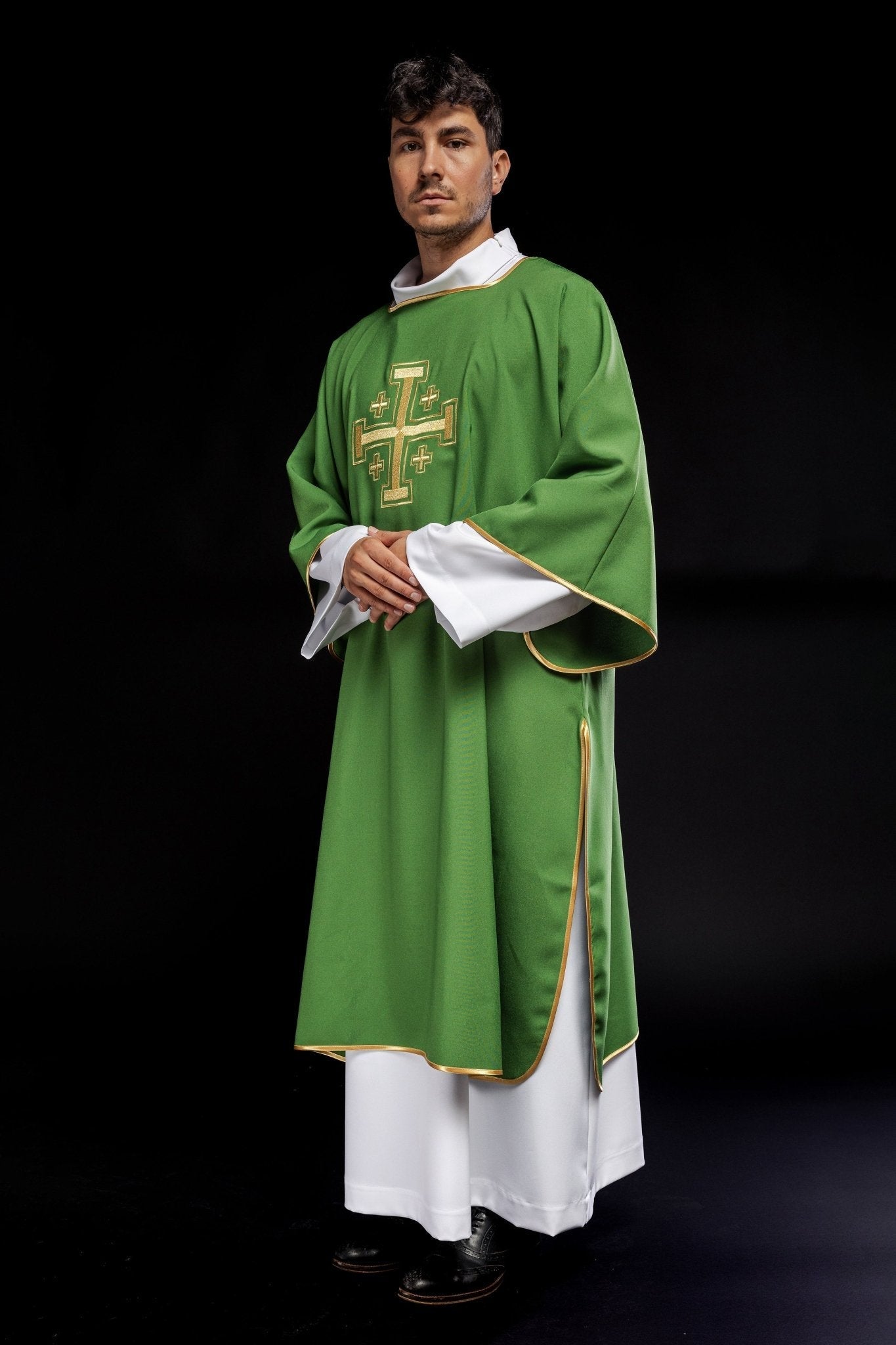 Deacon dalmatic in green with gold crosses KDL/022/01/12/D - HAFTINAUSA.COM