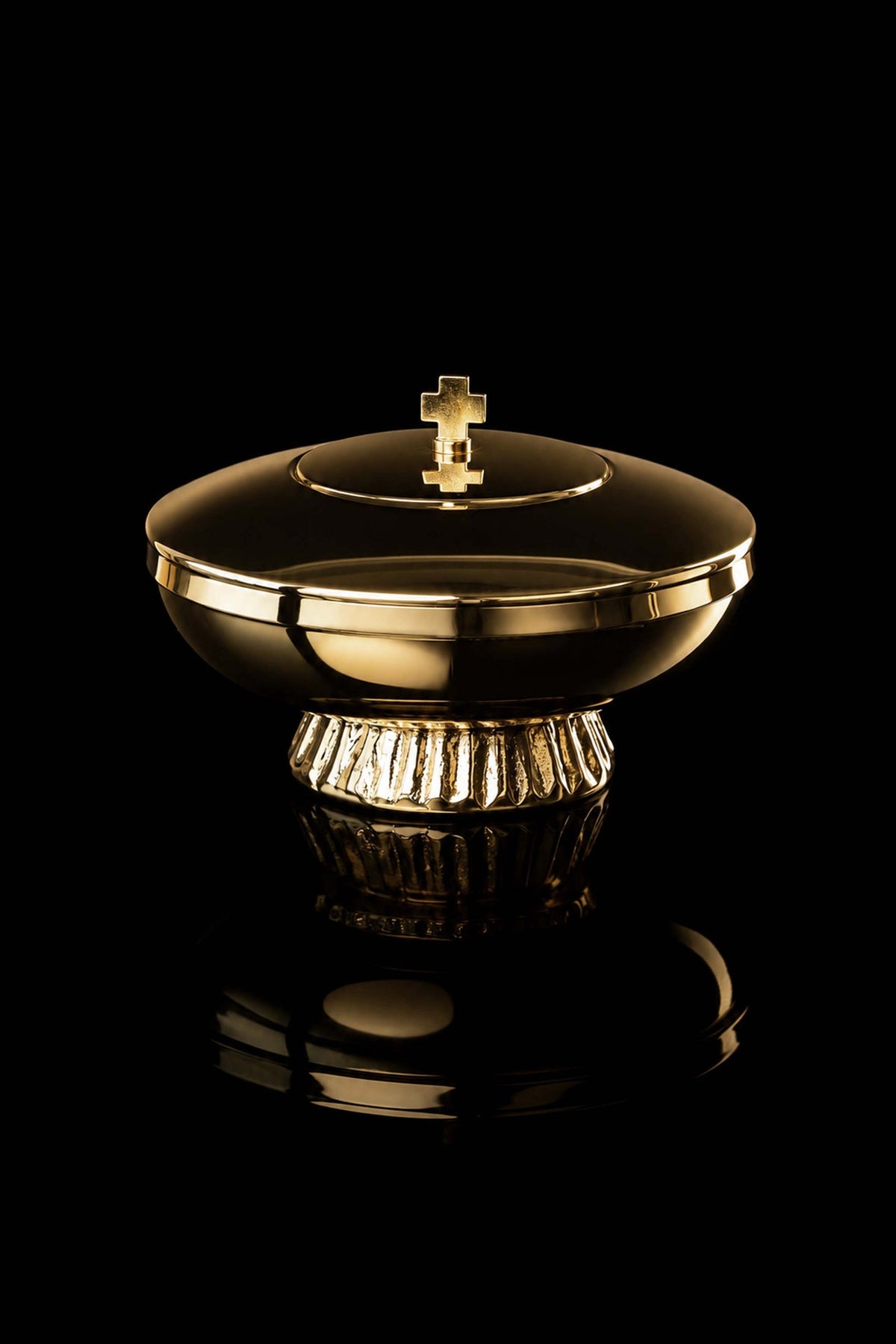 Front view of a Gold-Plated Brass Ciborium Featuring a Decorative Nodus, 4.75 in (12 cm), with cross finial and fluted base