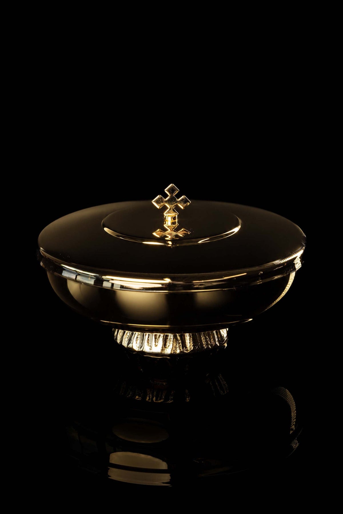 Front view of the Gold-Plated Brass Ciborium Featuring a Decorative Nodus, 5.5 in (14 cm), with cross finial
