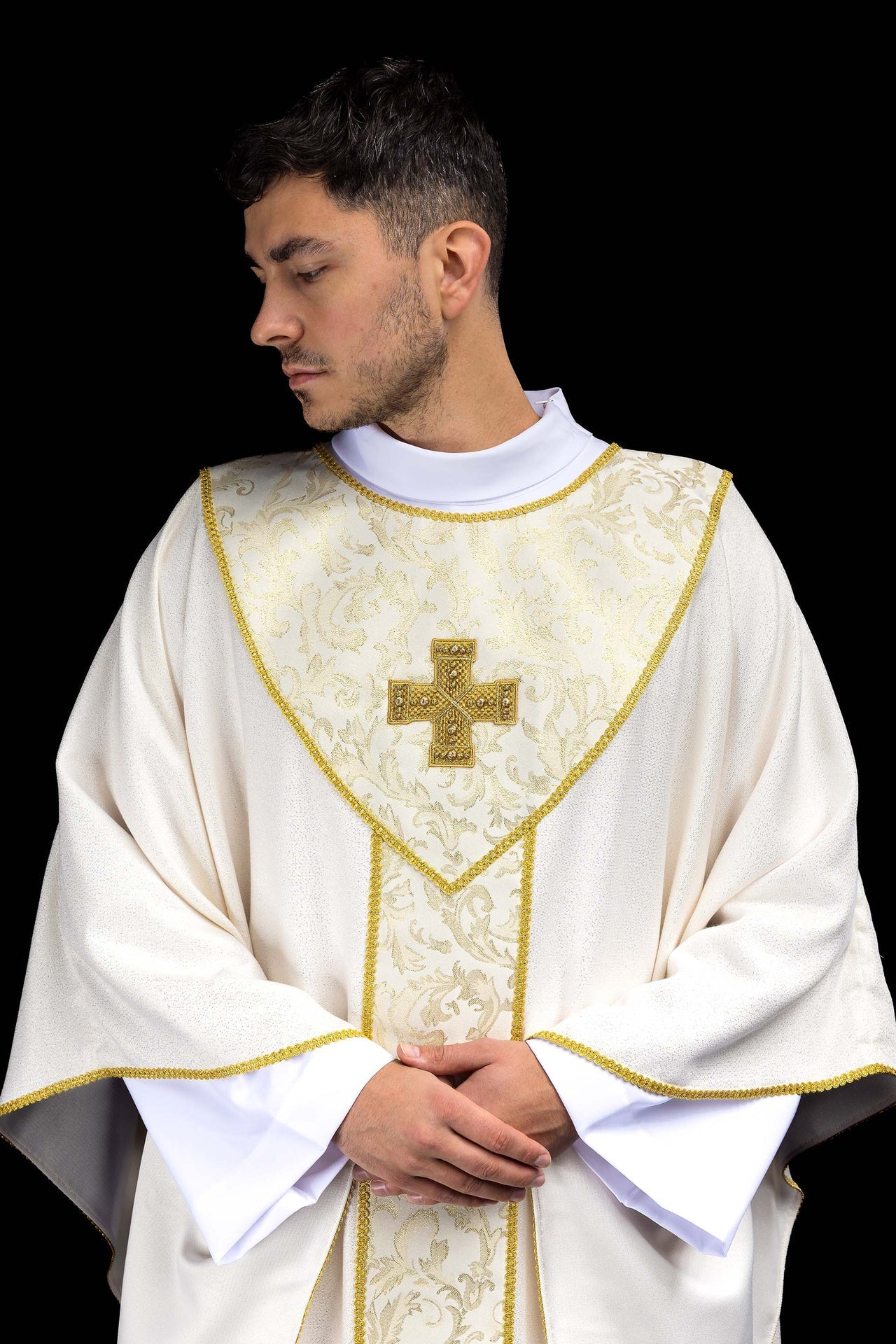 Ecru Chasuble with Cross Adorned with Jacquard Fabric LE/7075/05 - CHASUBLES.COM