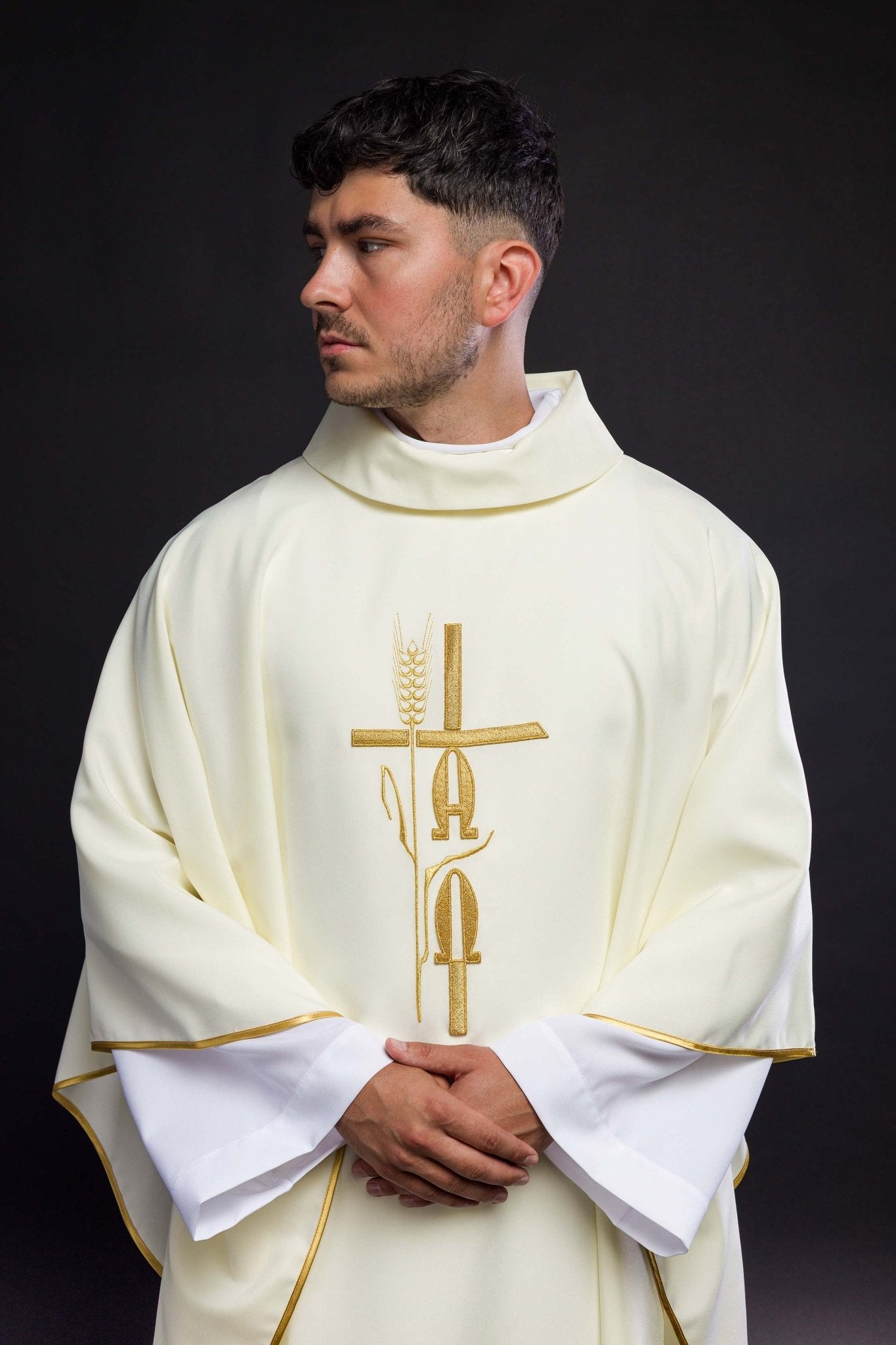 Ecru chasuble with cross and alfa omega symbols KOR/013/05/12 ECRU - HAFTINAUSA.COM