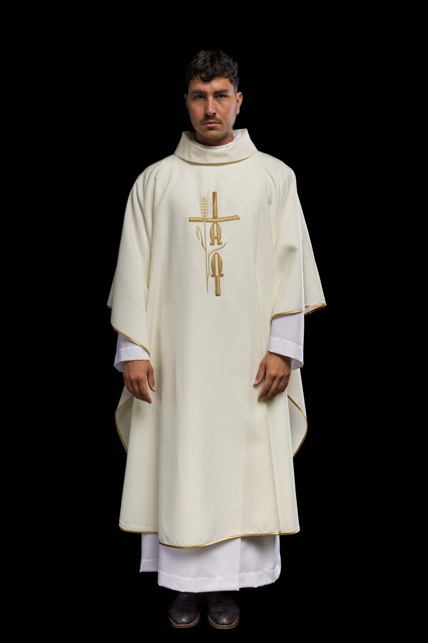Ecru chasuble with cross and alfa omega symbols KOR/013/05/12 ECRU - HAFTINAUSA.COM