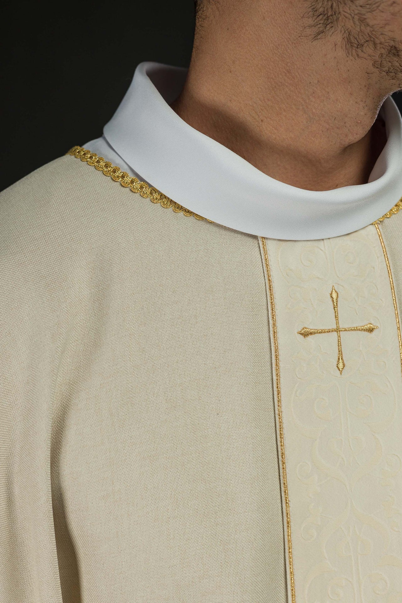 Ecru Chasuble with Embroidered Cross Band LE/7074/05 - CHASUBLES.COM