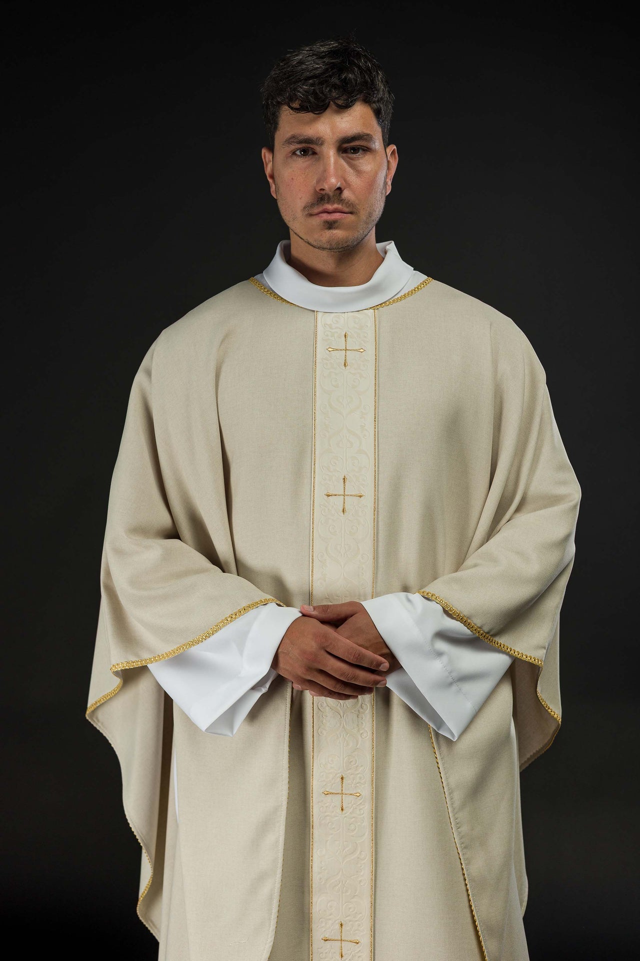Ecru Chasuble with Embroidered Cross Band LE/7074/05 - CHASUBLES.COM