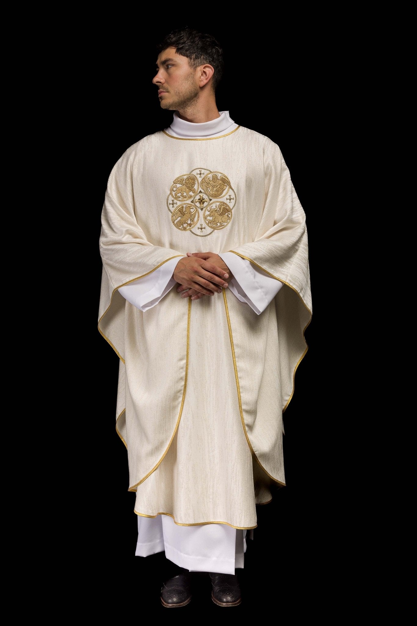 Ecru Chasuble with Embroidery of the Four Evangelists on Decorative Fabric KOA/005/05/99 - CHASUBLES.COM