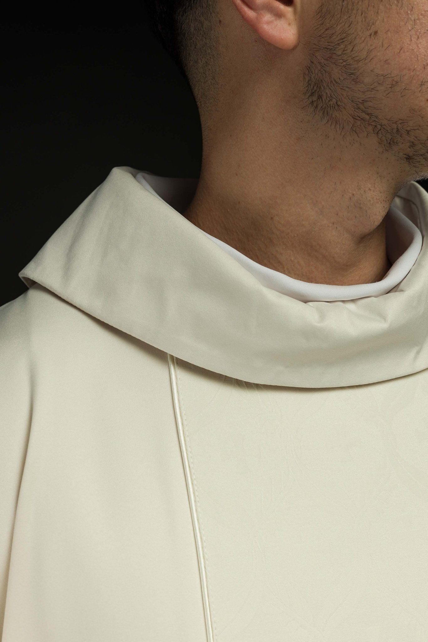 Ecru Chasuble with Jacquard Orphrey Featuring Cross Motifs KOR/402/05/53 - CHASUBLES.COM