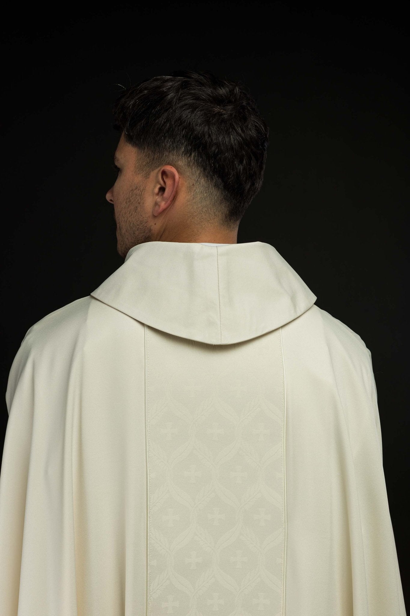 Ecru Chasuble with Jacquard Orphrey Featuring Cross Motifs KOR/402/05/53 - CHASUBLES.COM