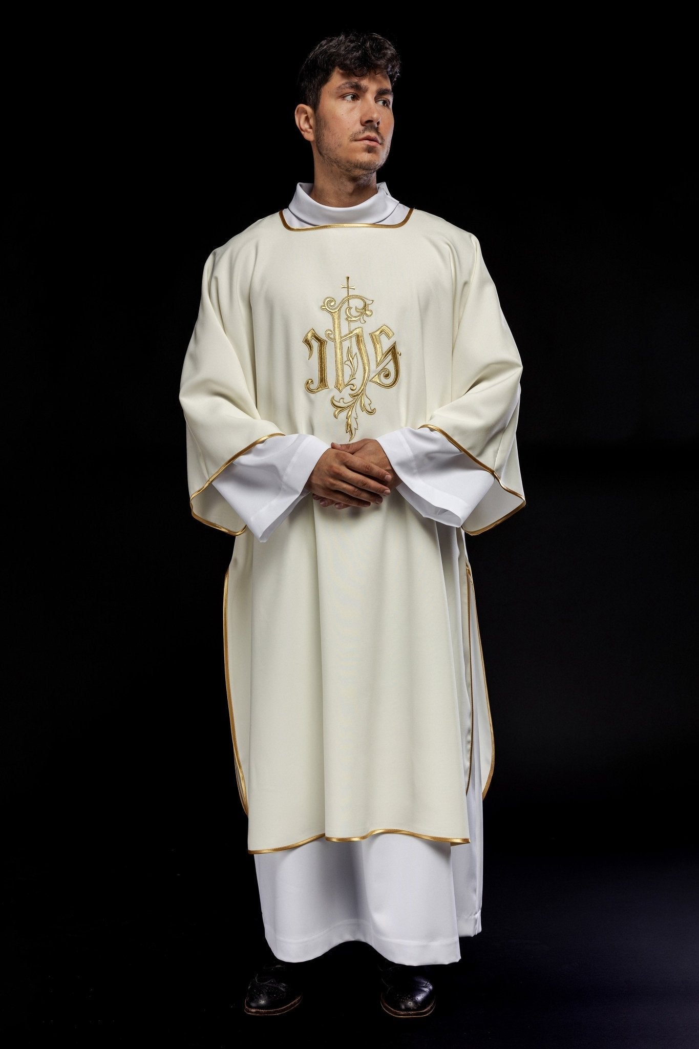 Ecru dalmatic chasuble with classic JHS KDL/032/05/12/D - HAFTINAUSA.COM