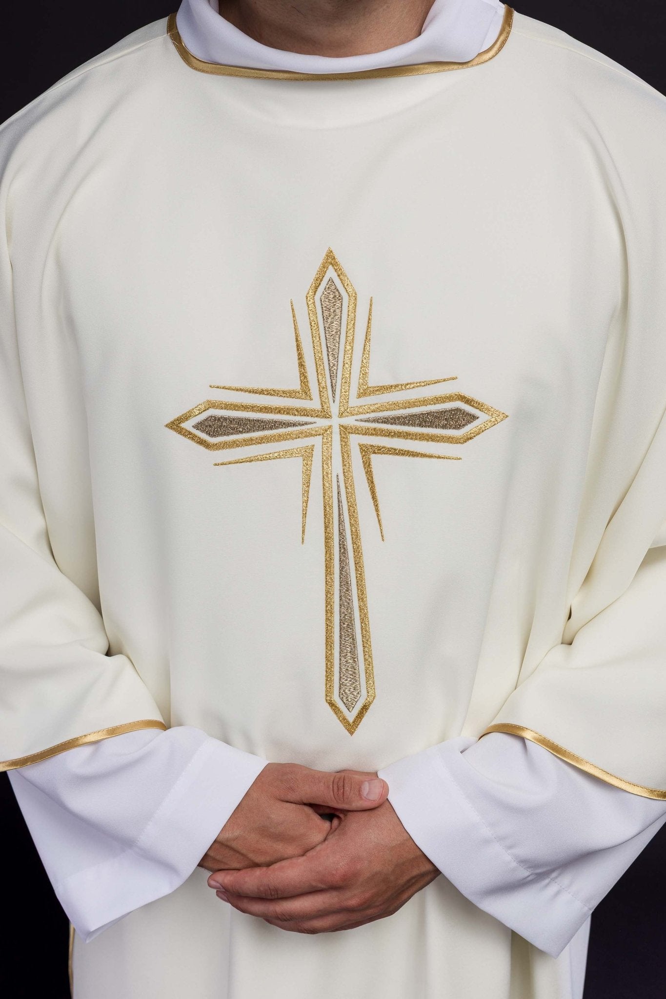Ecru dalmatic with embroidered golden cross KDL/037/05/12/D - HAFTINAUSA.COM