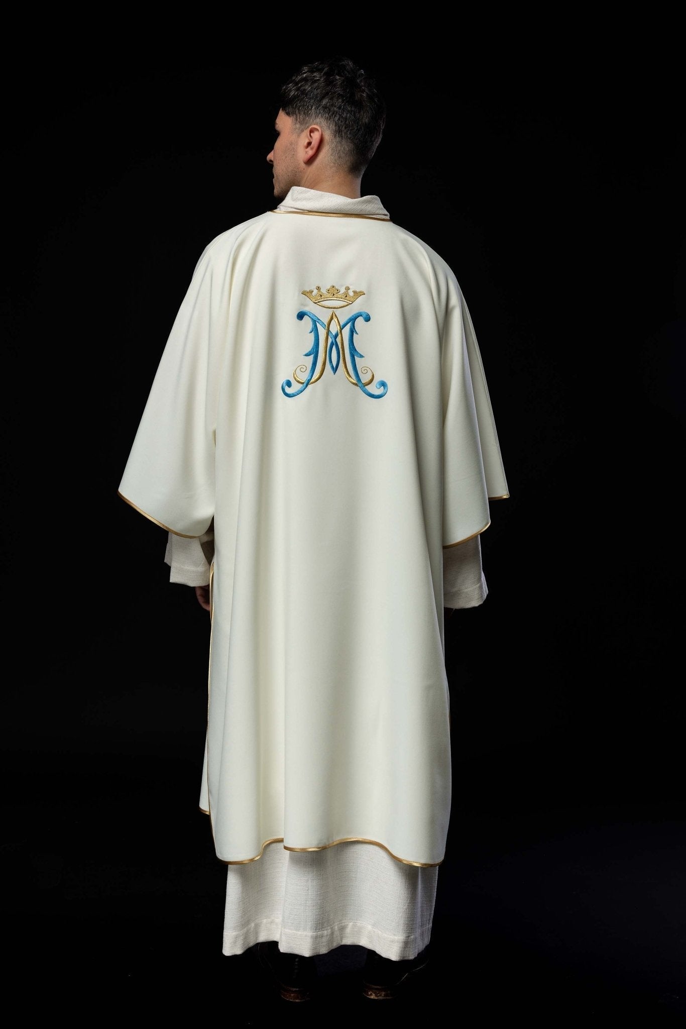 Ecru dalmatic with Marian embroidery KDL/090/05/12/D - HAFTINAUSA.COM