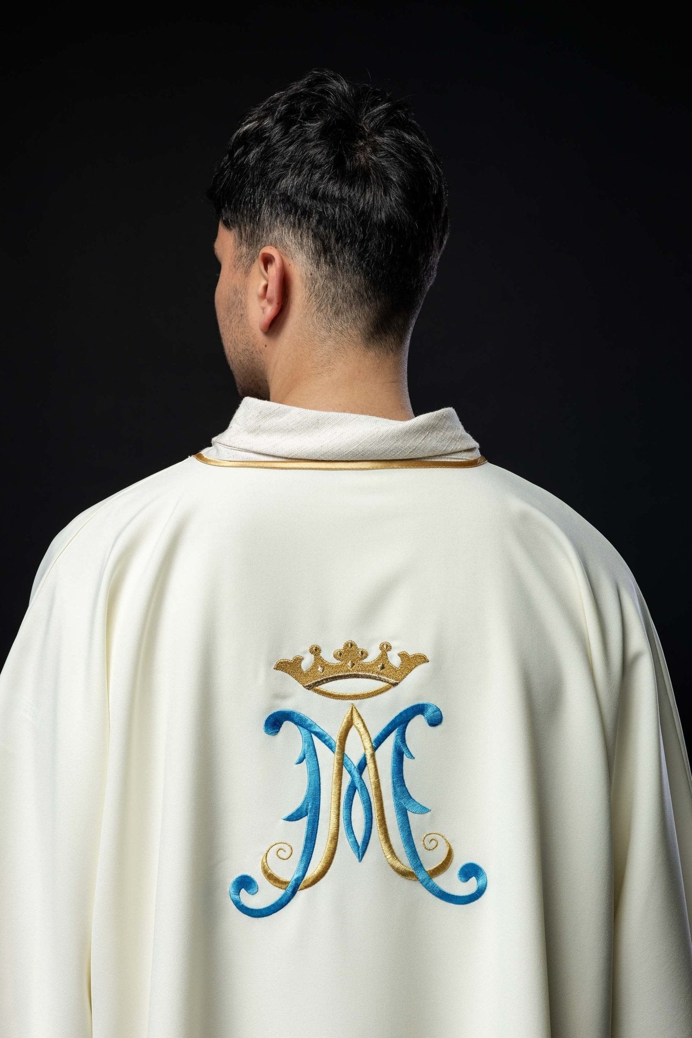 Ecru dalmatic with Marian embroidery KDL/090/05/12/D - HAFTINAUSA.COM