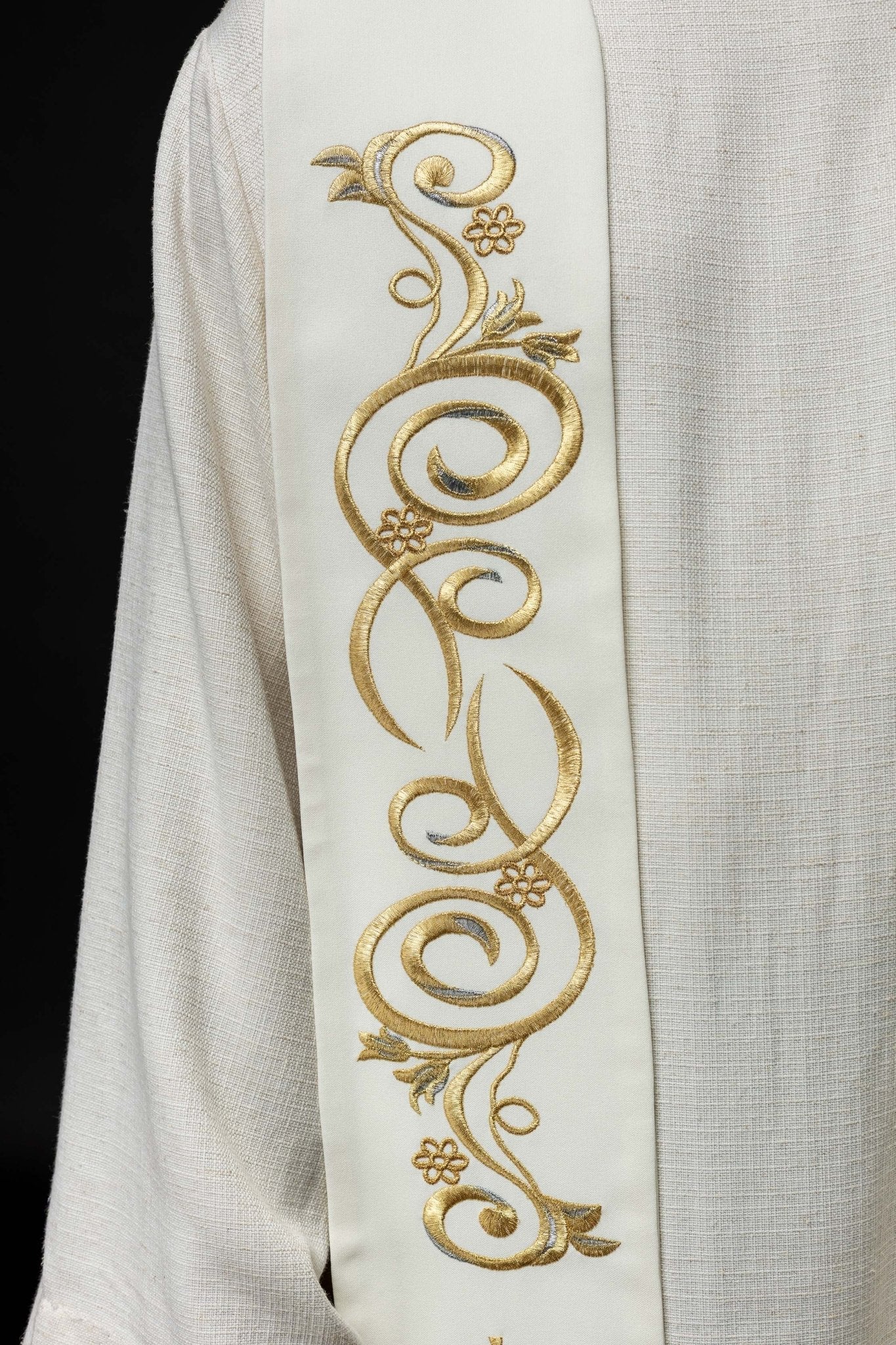 Ecru embroidered IHS stole KST/031/05/01 ECRU - HAFTINAUSA.COM