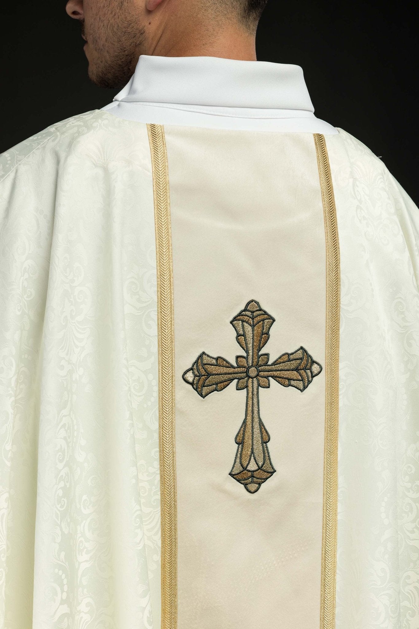Ecru Liturgical Chasuble with Central Band and Embroidered Cross on Jacquard Fabric KOA/007/05/98 - CHASUBLES.COM
