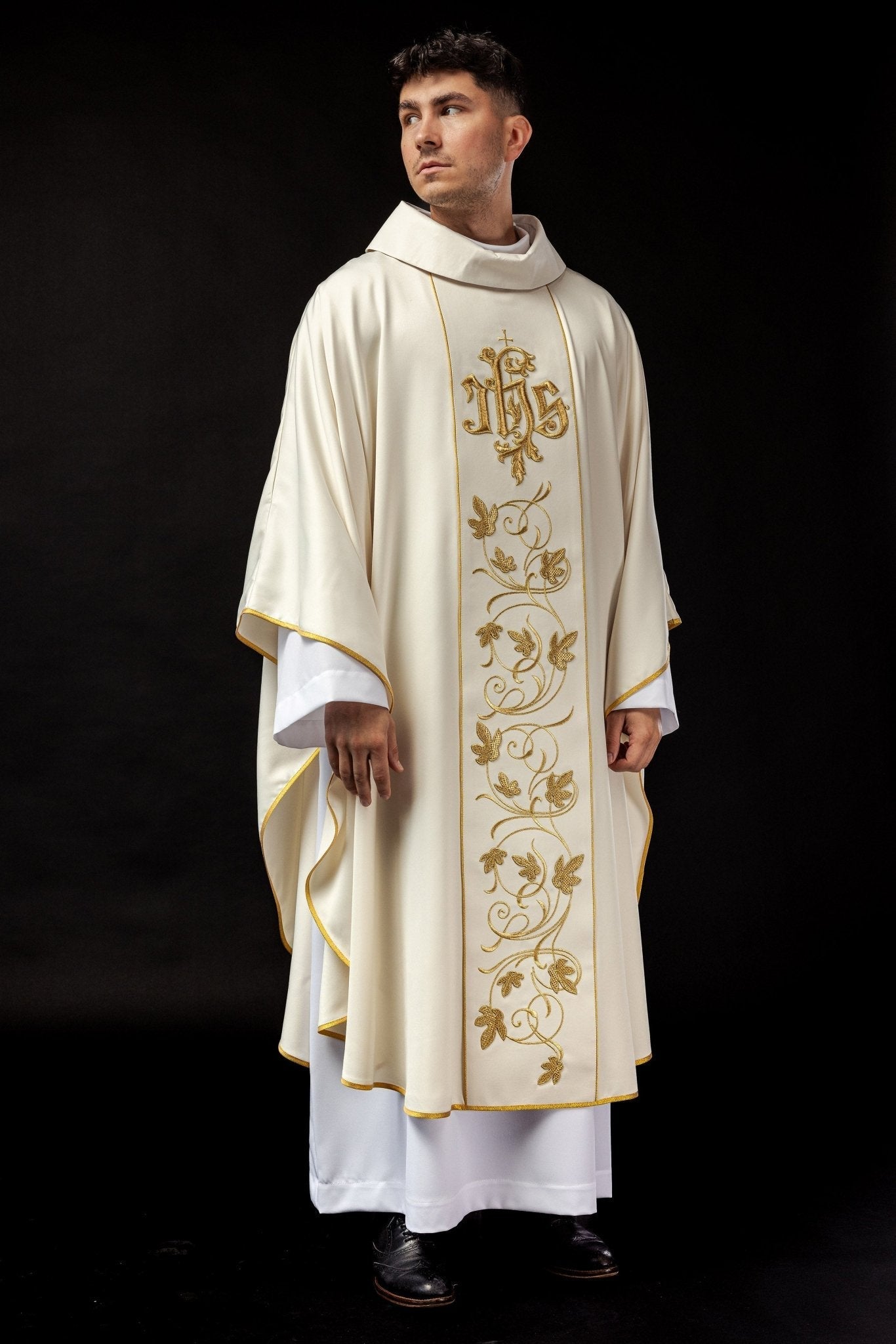 Ecru liturgical chasuble with richly decorated belt with floral motif and IHS S - 7051 - 05 - 53 - HAFTINAUSA.COM