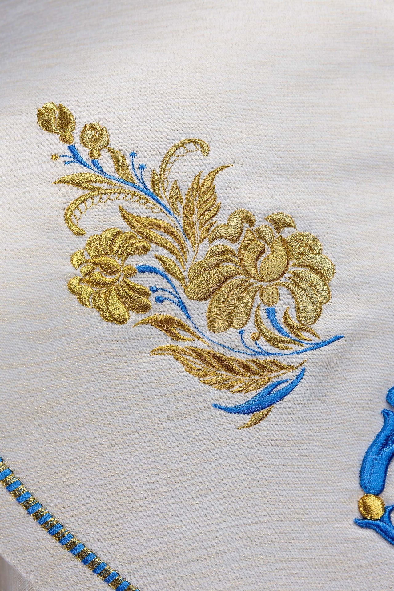 Ecru Marian embroidered cope KDT/3043/05/54 ECRU 150CM - CHASUBLES.COM