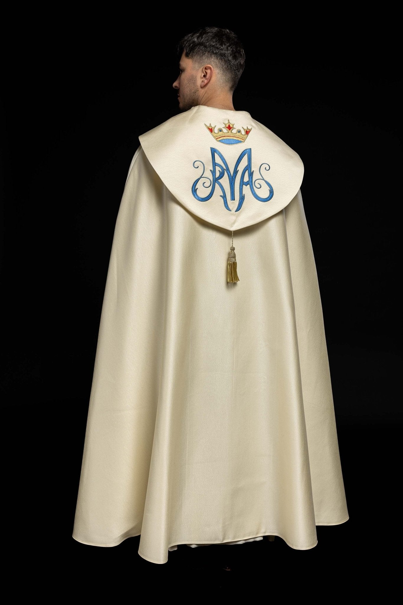 Ecru Marian embroidered cope KKP/127/05/20 ECRU SAT. POMPON 145cm - CHASUBLES.COM