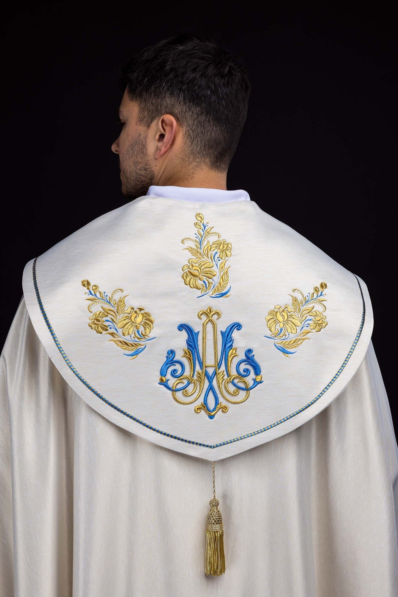 Ecru Marian embroidered cope KDT/3043/05/54 ECRU 150CM - CHASUBLES.COM