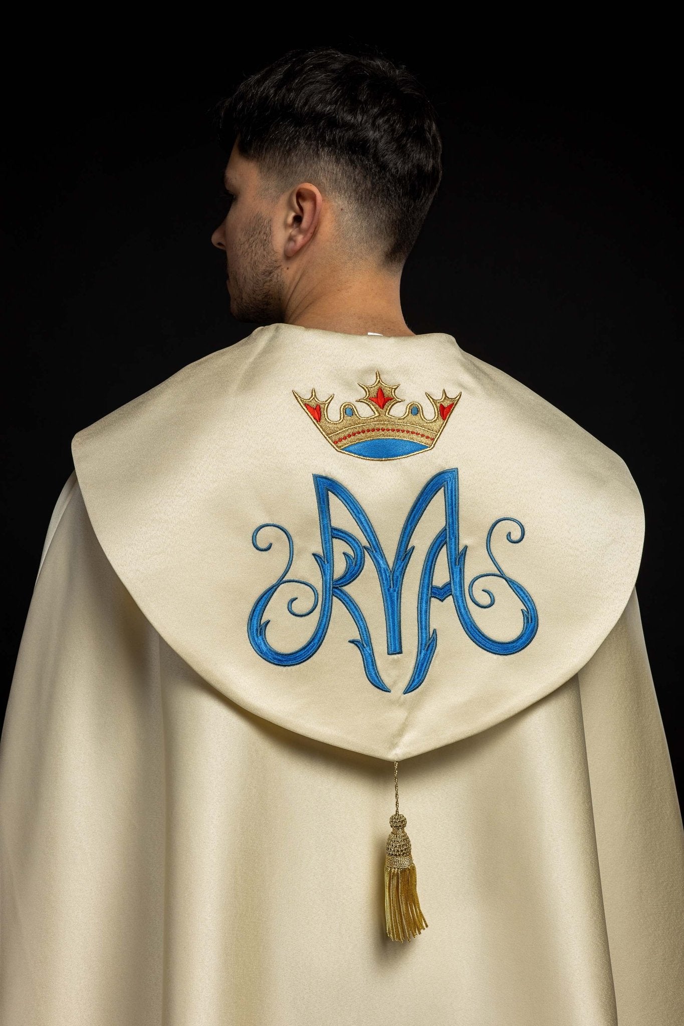 Ecru Marian embroidered cope KKP/127/05/20 ECRU SAT. POMPON 145cm - CHASUBLES.COM