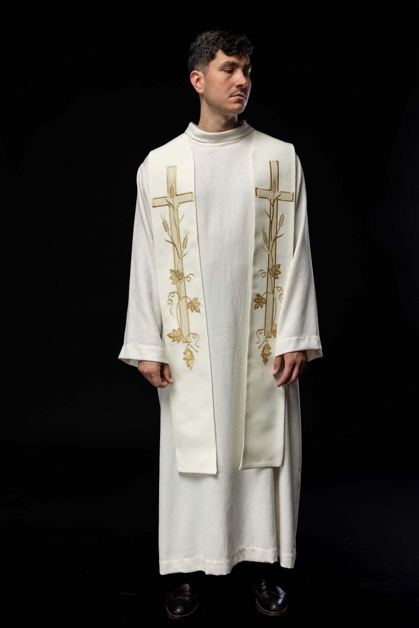Ecru priestly stole embroidered with a Cross KST/072/05/01 ECRU - HAFTINAUSA.COM
